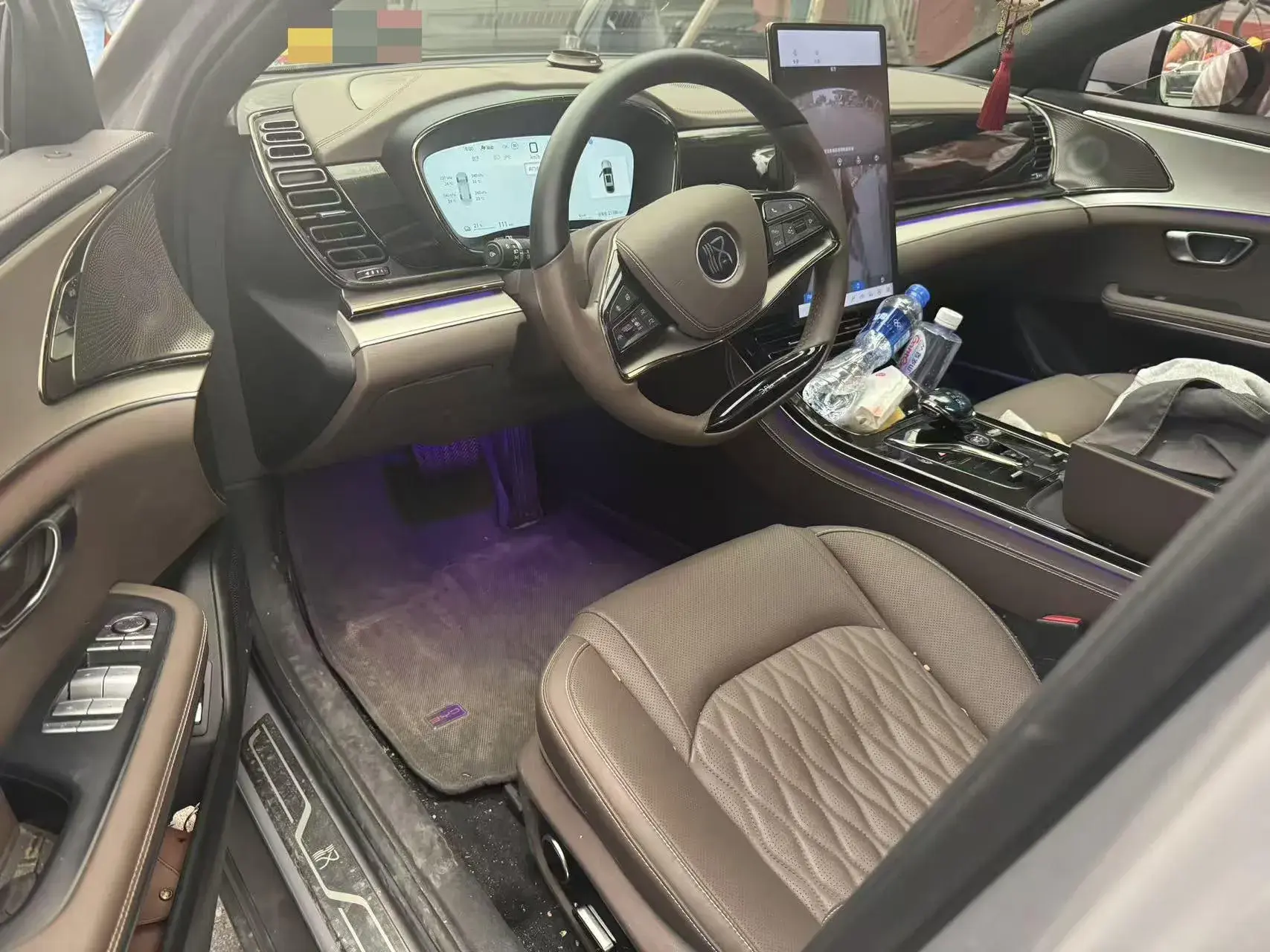 2024 BYD HAN thumbnail 3