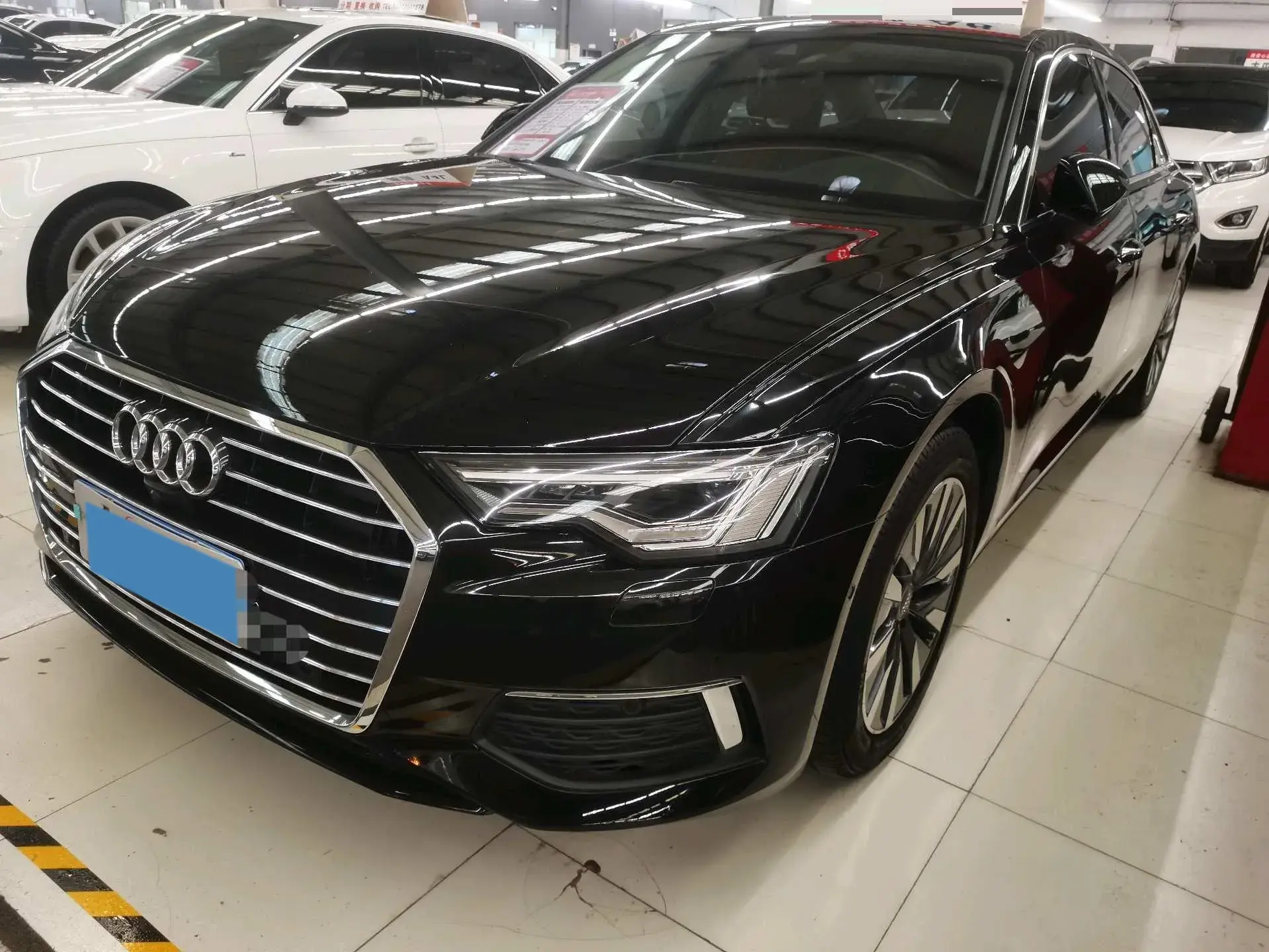 2021 AUDI A6L view 1