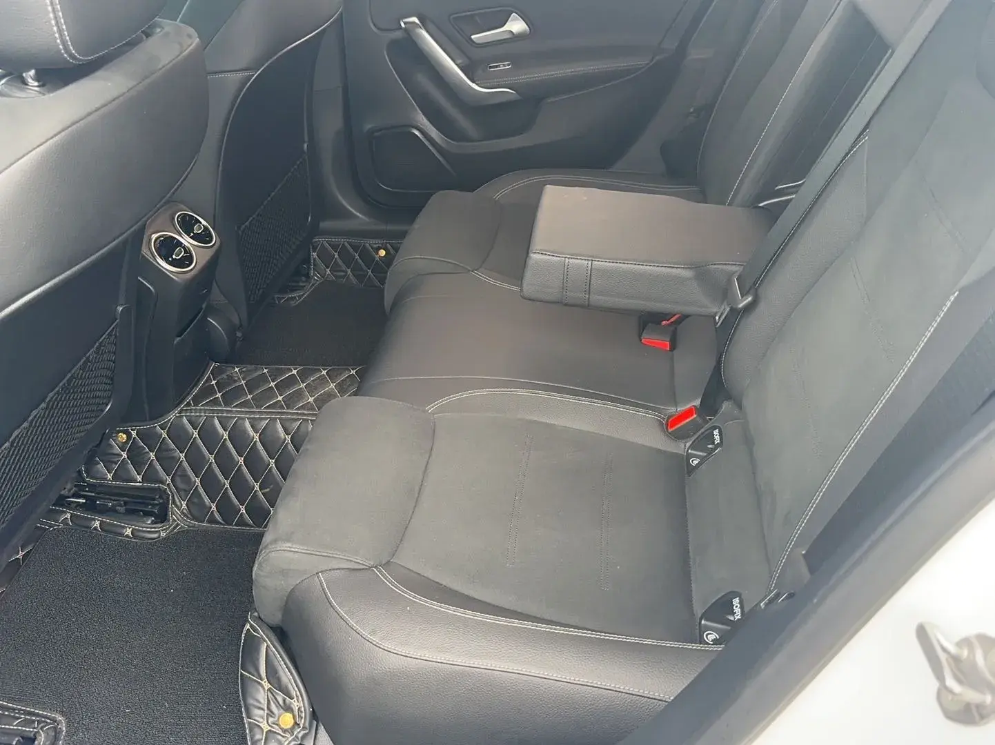 2021 MERCEDES-BENZ A thumbnail 4