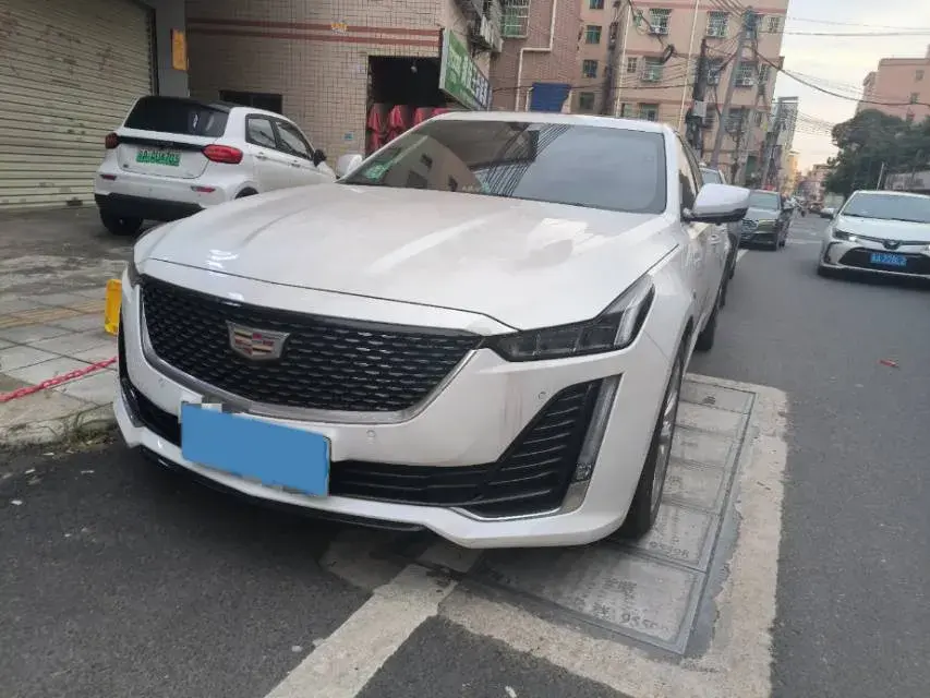 2022 CADILLAC CT5 view 1