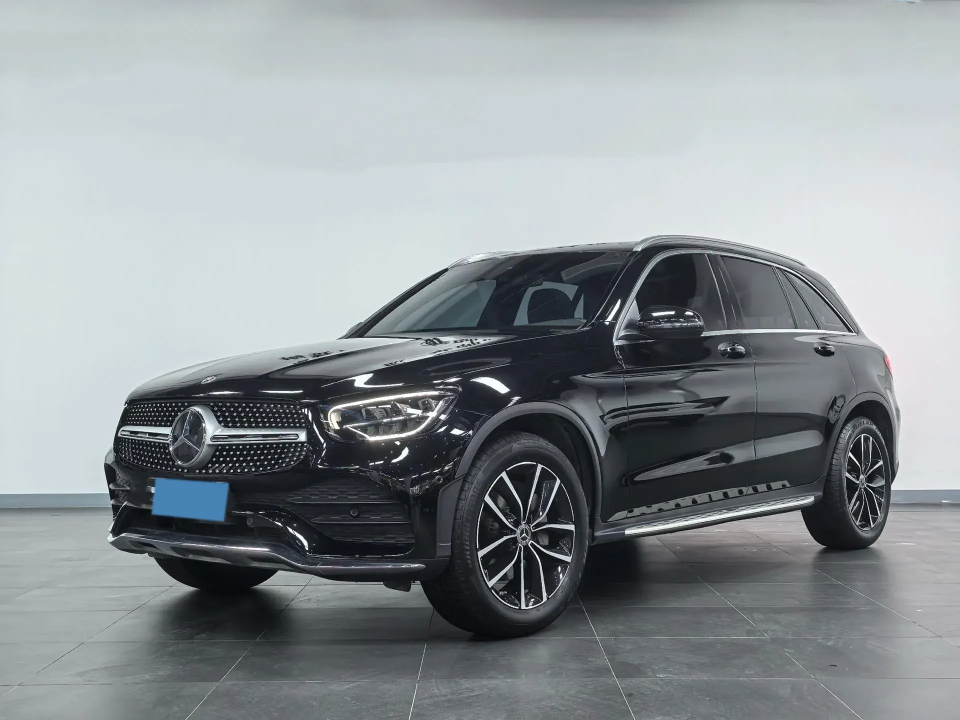 2021 MERCEDES-BENZ GLC view 1
