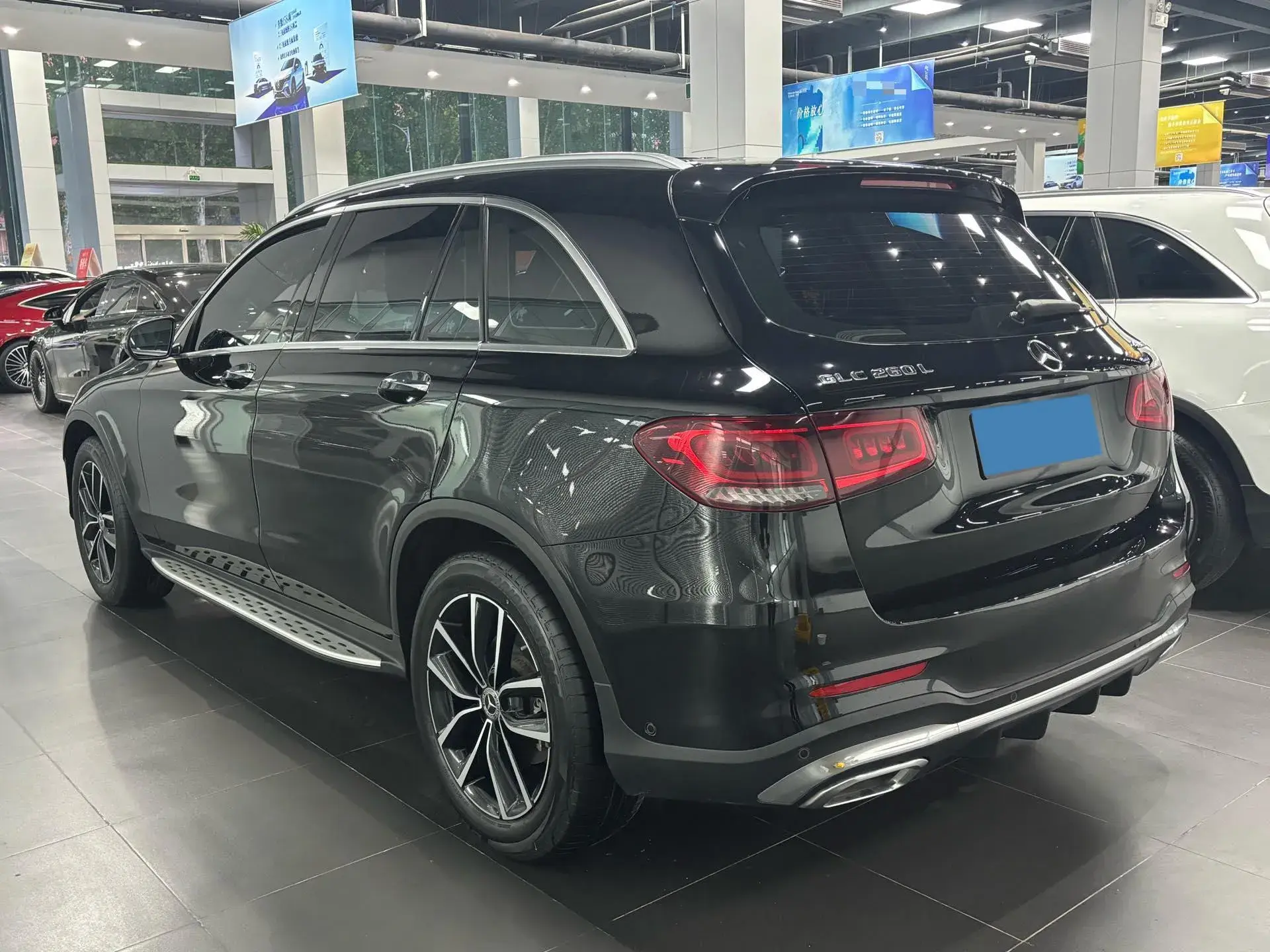 2021 MERCEDES-BENZ GLC thumbnail 3