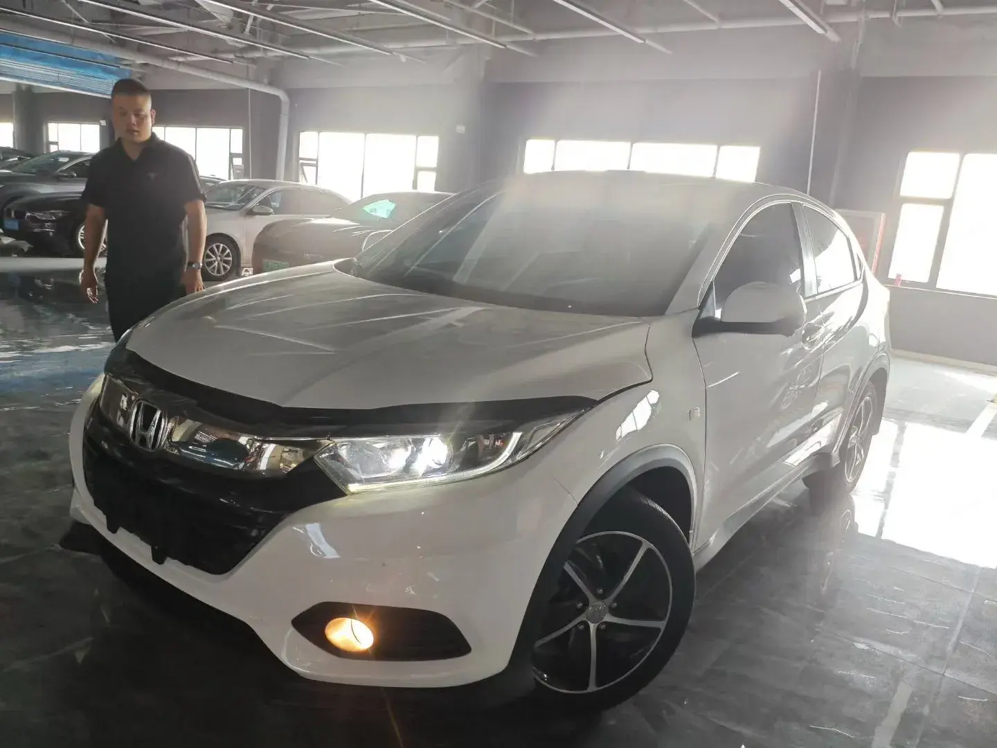 2020 HONDA VEZEL view 1