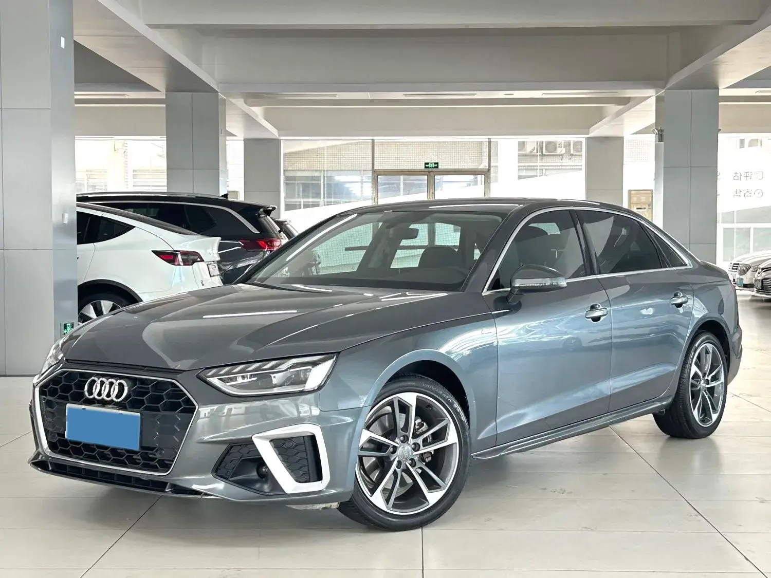 2020 AUDI A4L view 1