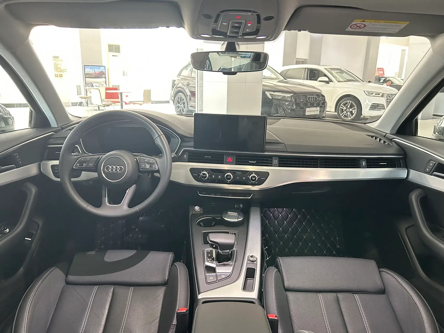 2020 AUDI A4L thumbnail 4