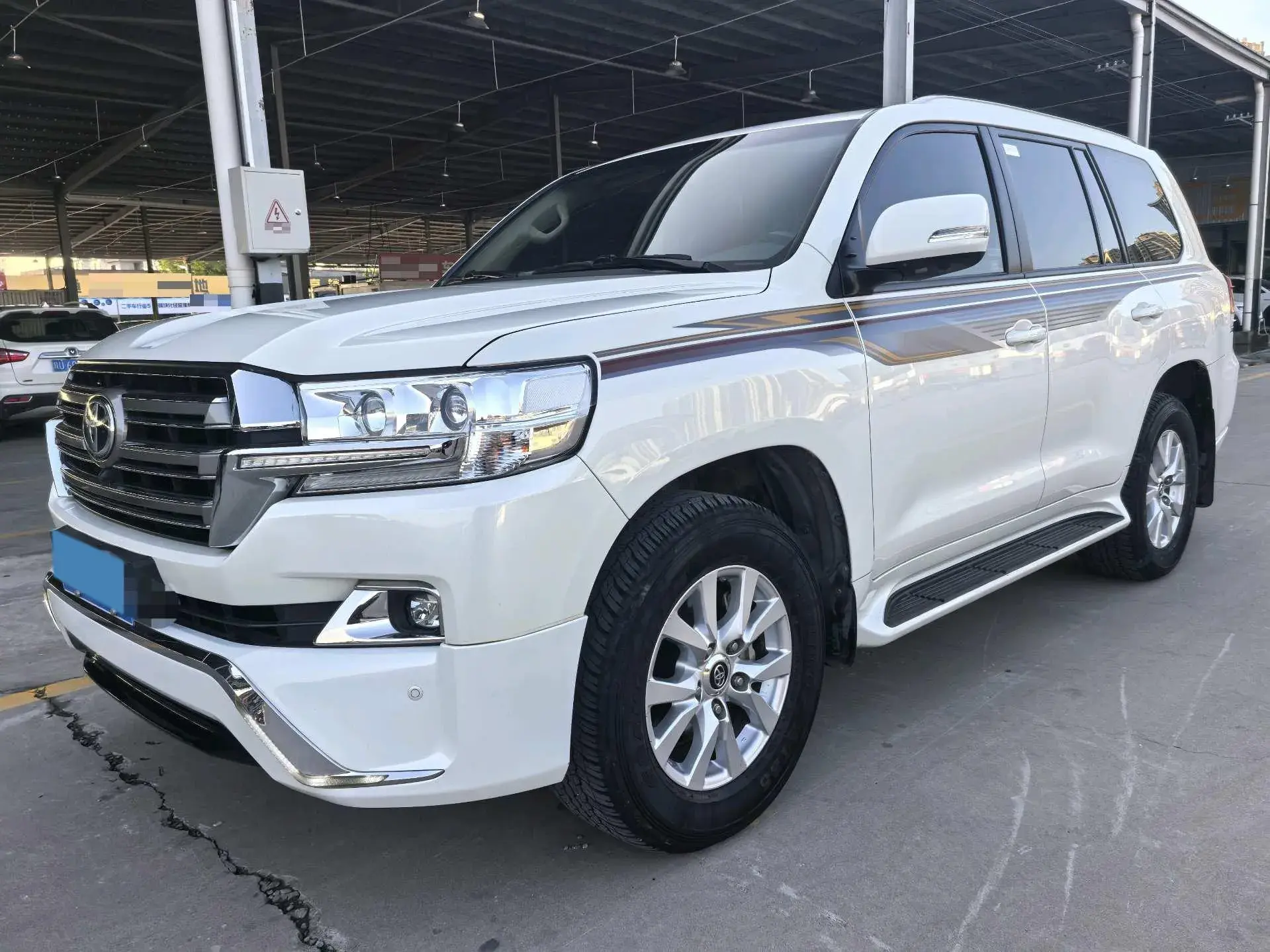 2019 CHEVROLET TRAX view 1