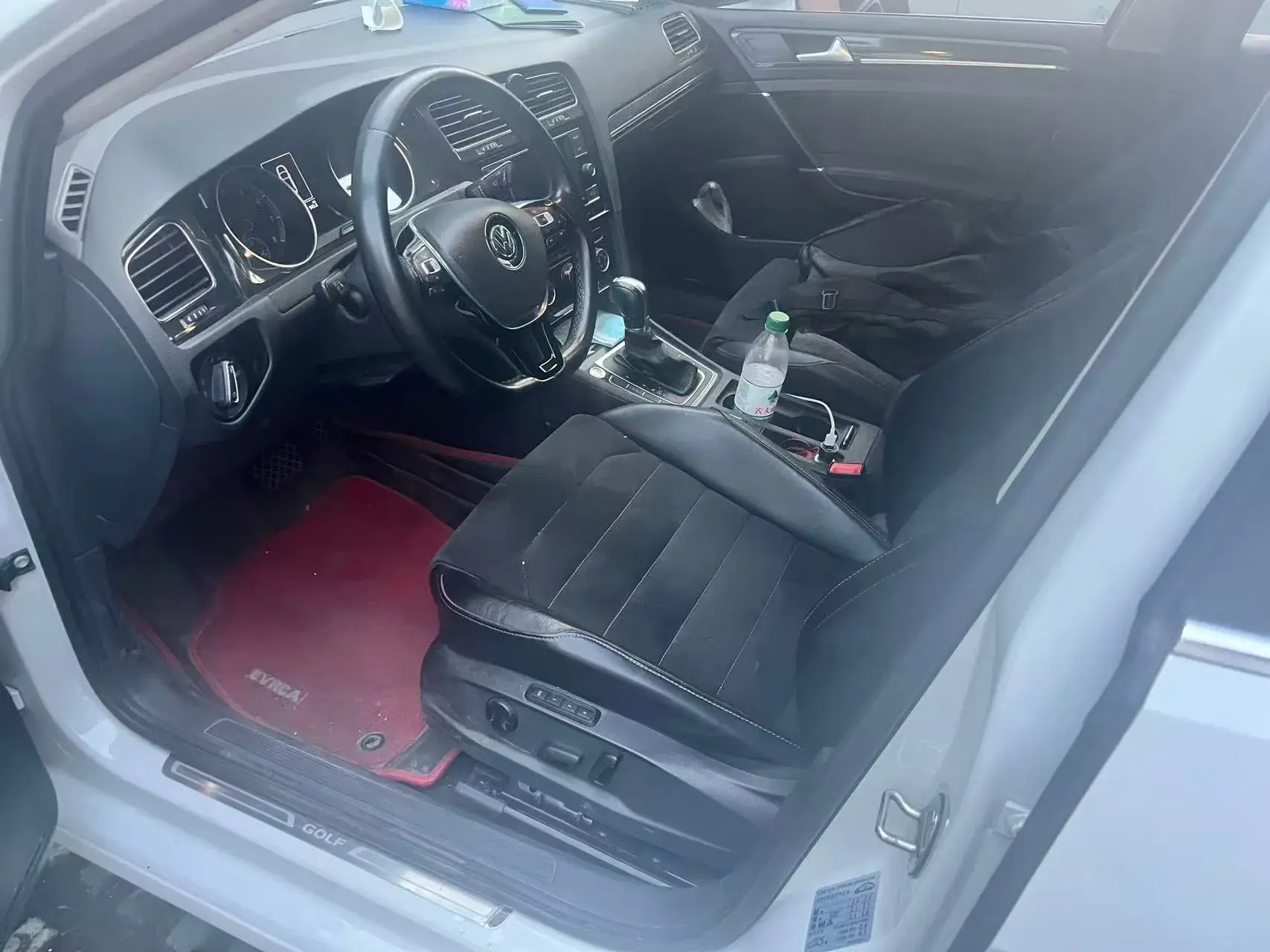 2018 VOLKSWAGEN GOLF thumbnail 3