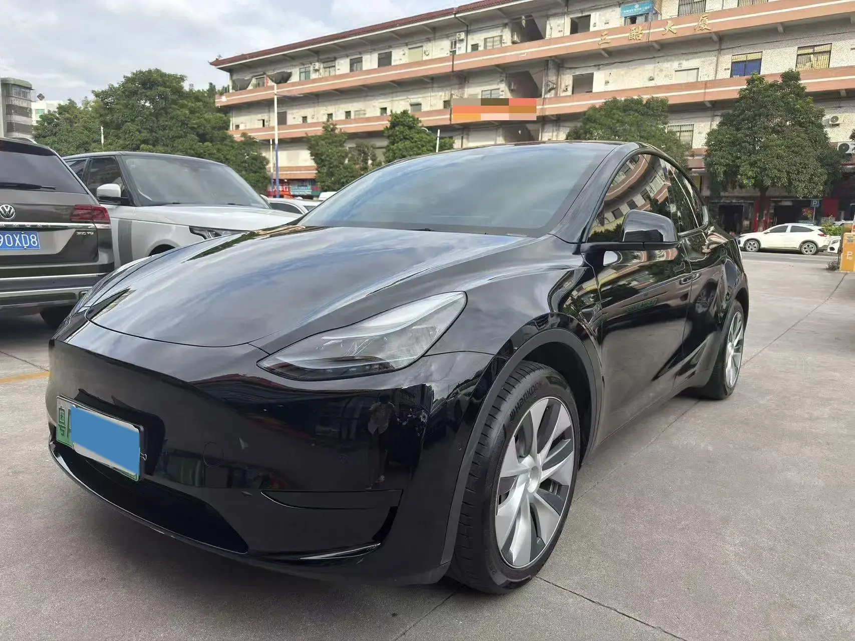 2022 TESLA MODEL view 1
