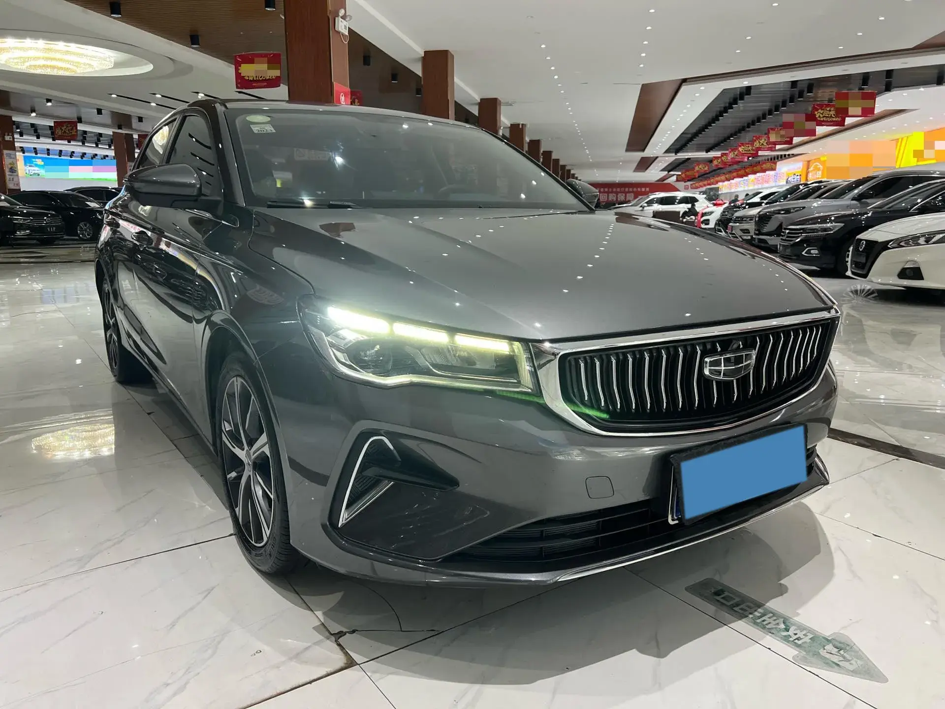 2022 GEELY EMGRAND thumbnail 3