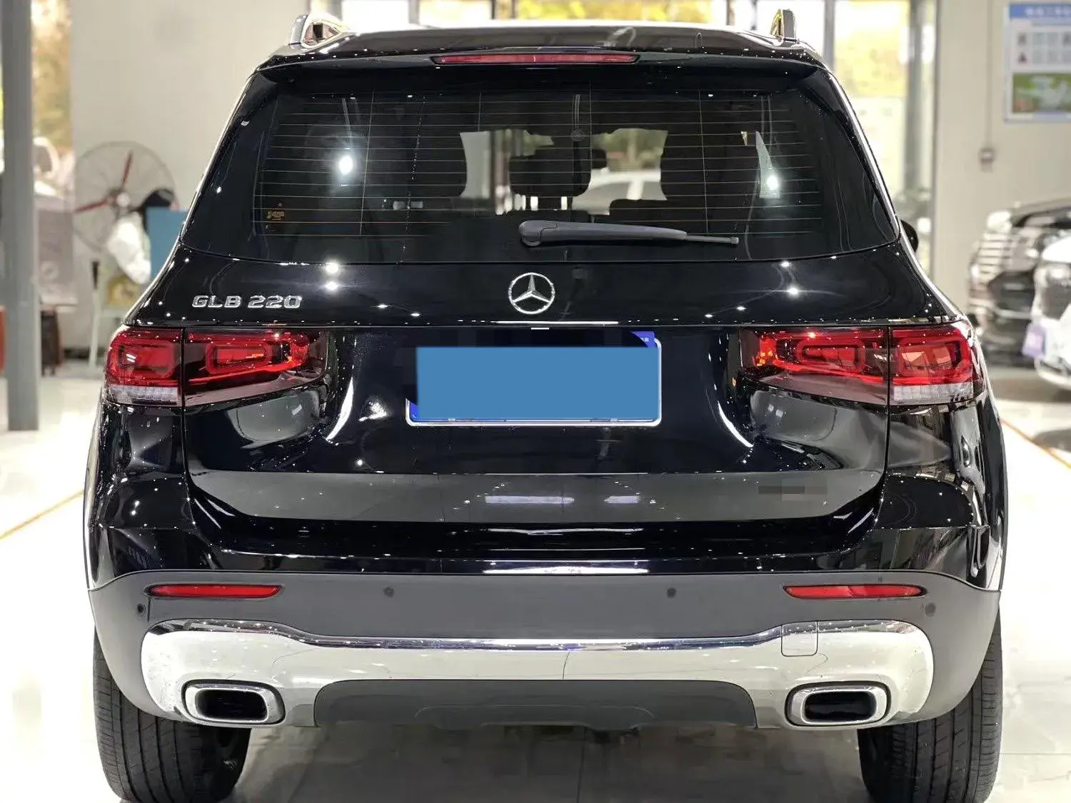2023 MERCEDES-BENZ GLB thumbnail 3