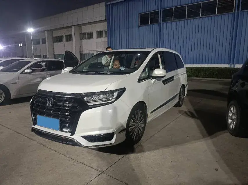 2022 HONDA ELYSIOIN view 1