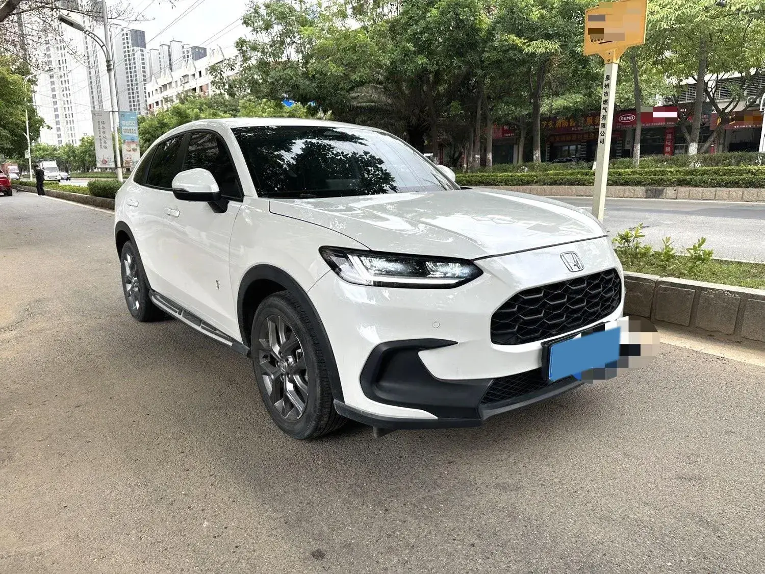 2023 HONDA ZR-V thumbnail 3