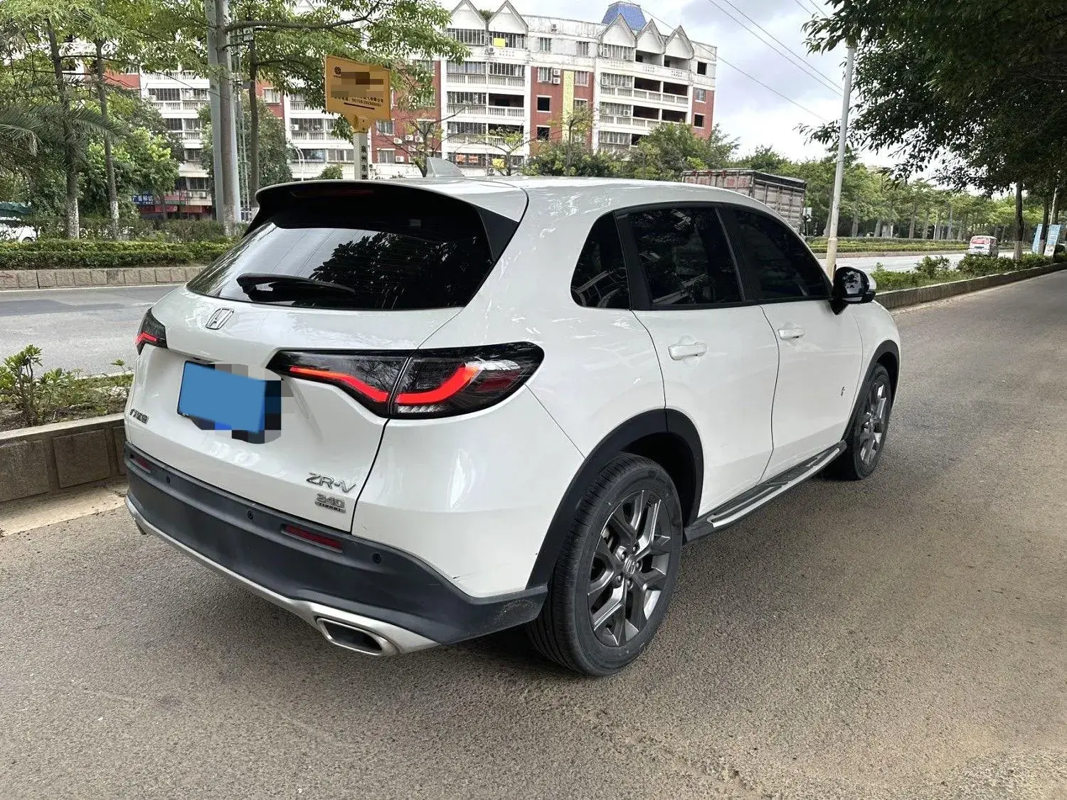 2023 HONDA ZR-V thumbnail 4