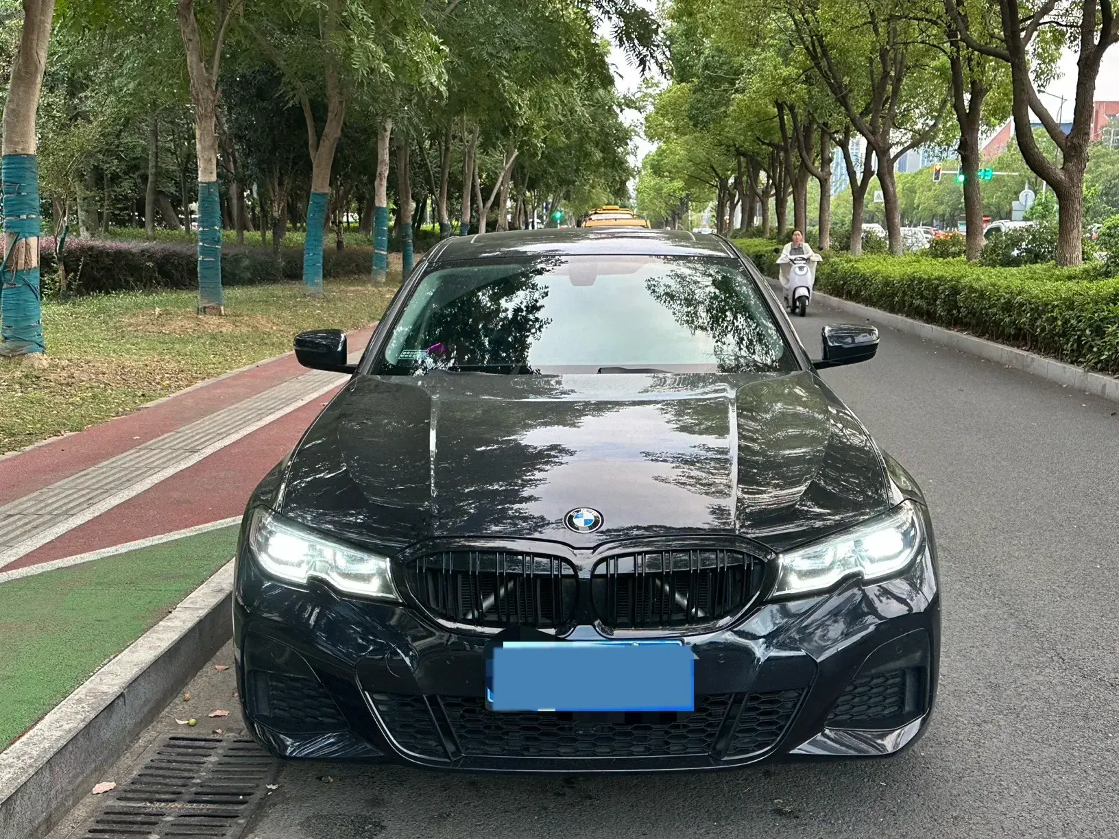 2022 BMW 3 thumbnail 2