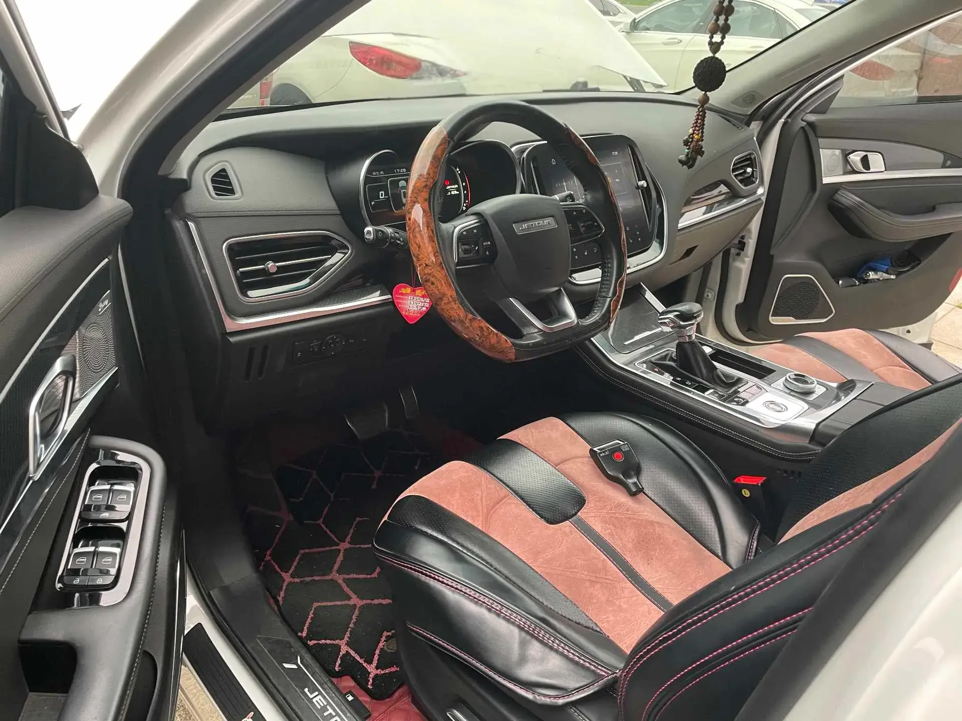 2019 JETOUR X70 thumbnail 3