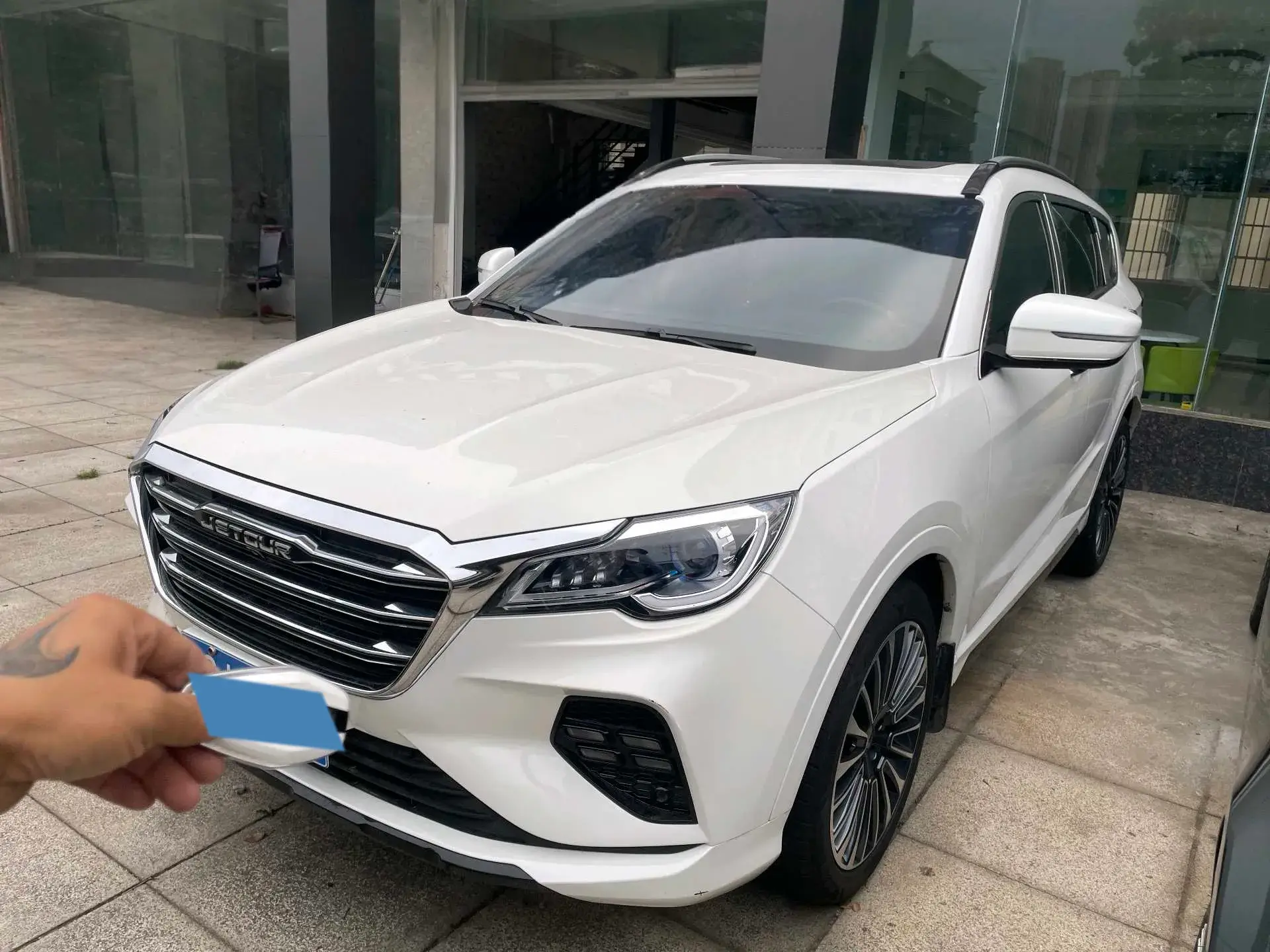 2019 JETOUR X70 view 1