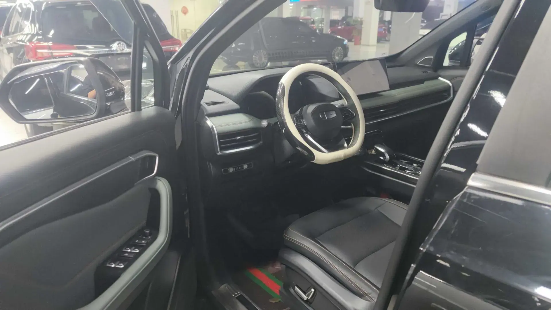 2023 GEELY STARRAY thumbnail 2