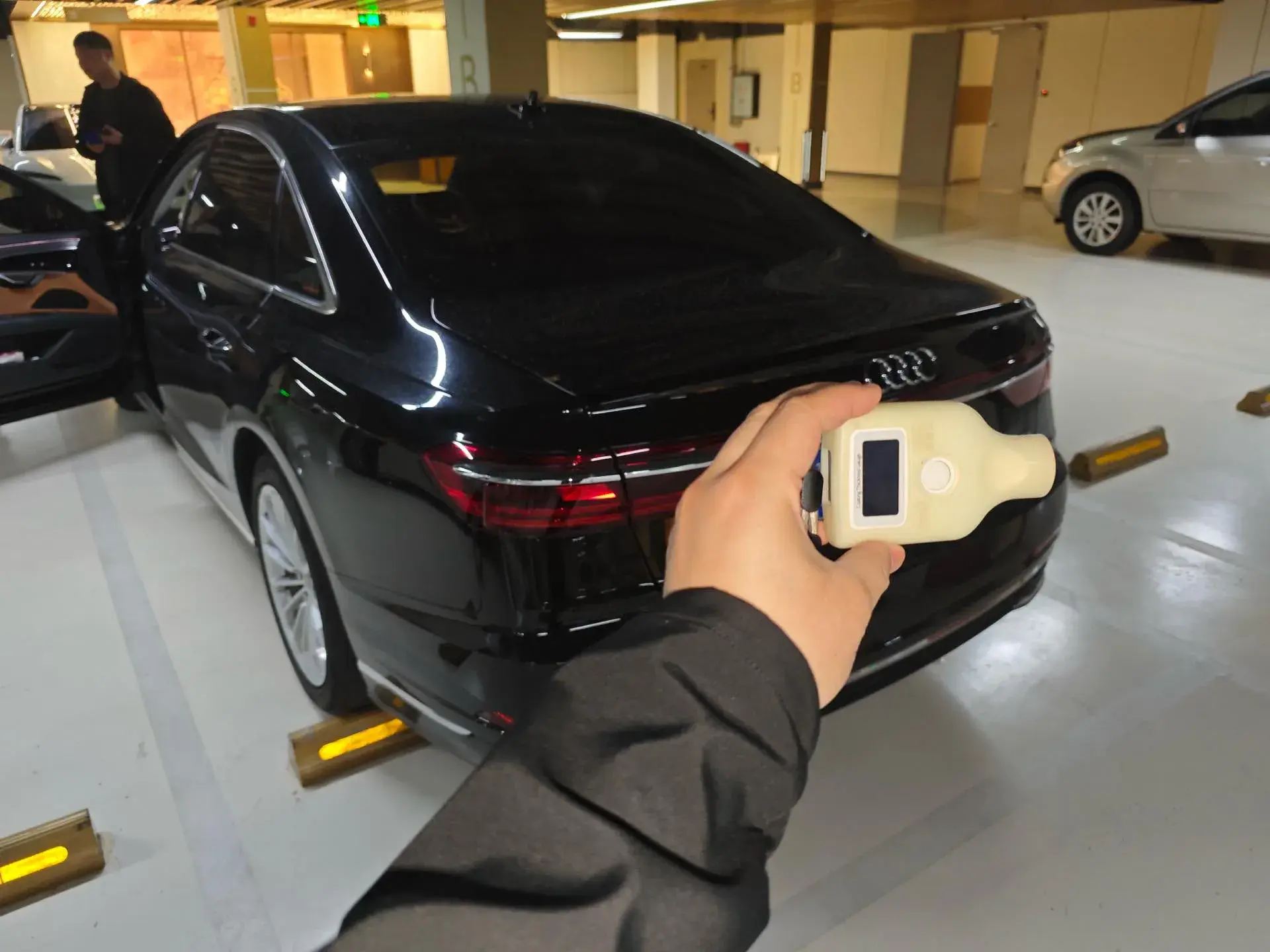 2023 AUDI A8 thumbnail 2