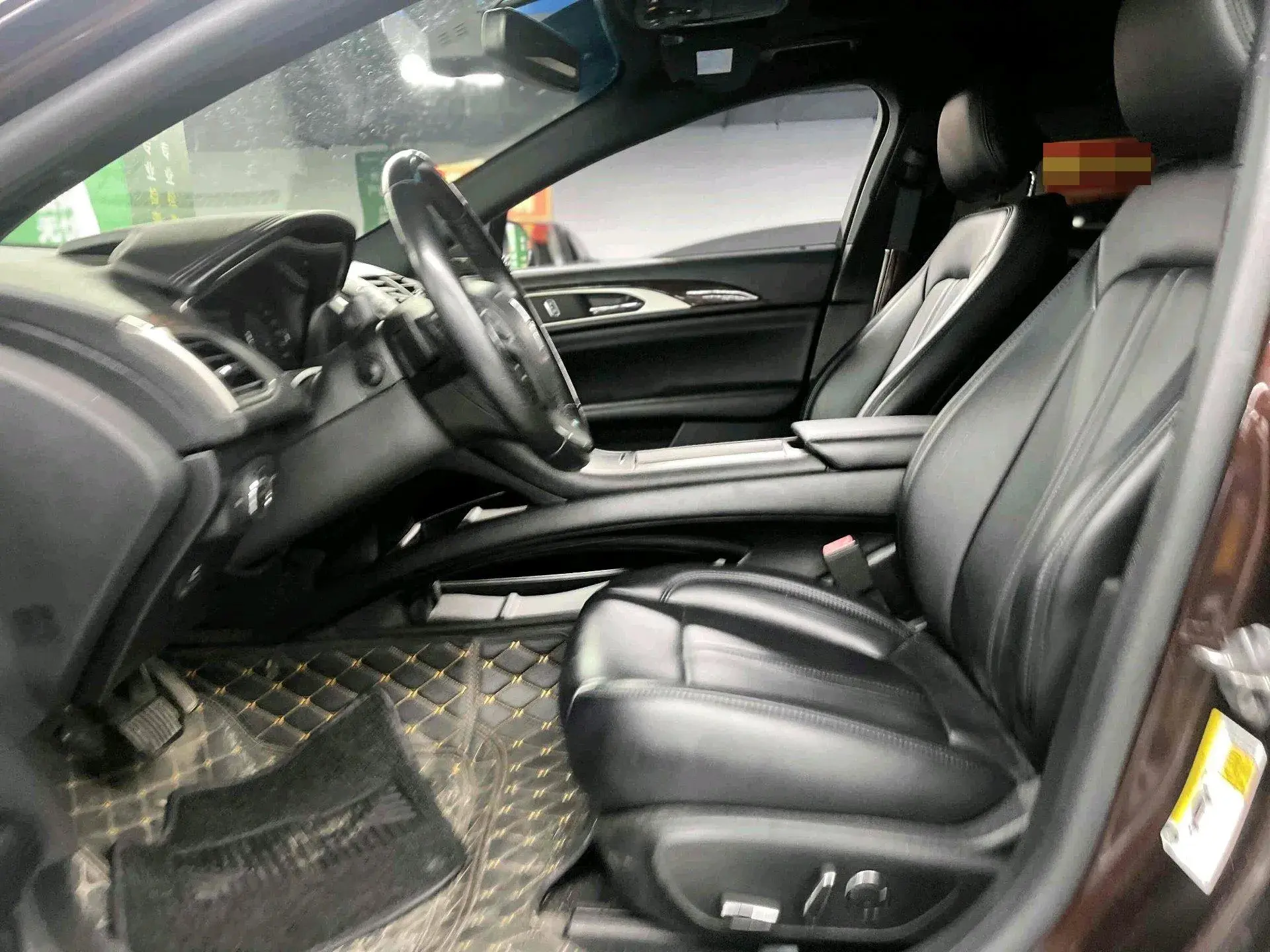 2019 LINCOLN MKZ thumbnail 4