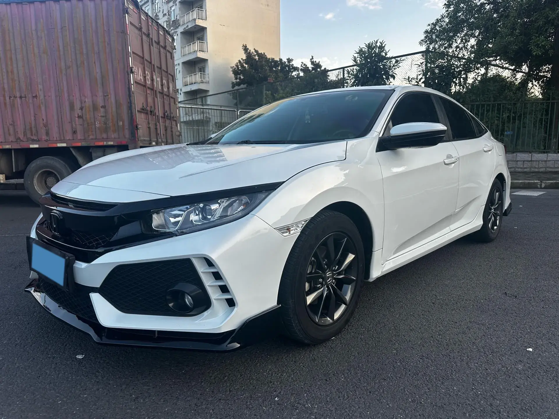 2019 HONDA CIVIC view 1