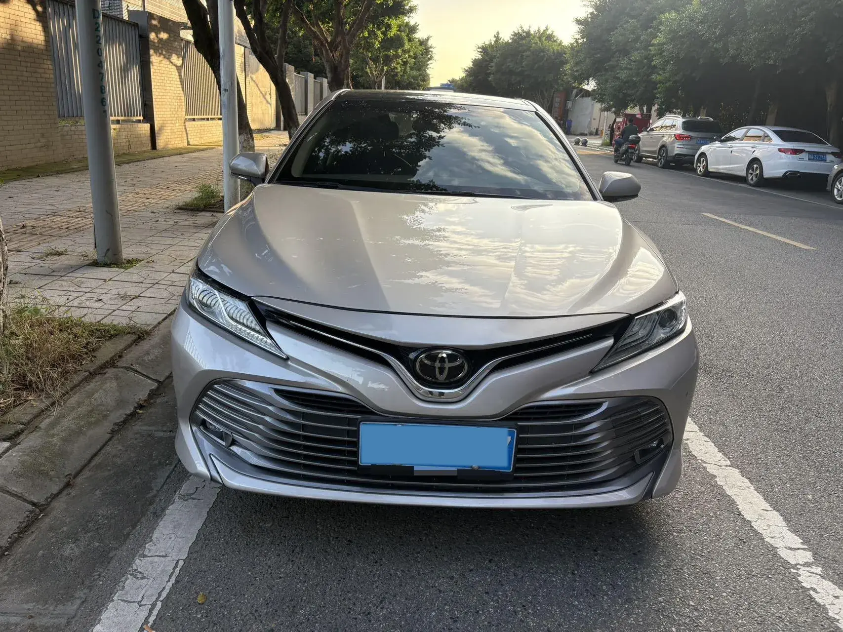 2018 TOYOTA CAMRY thumbnail 2