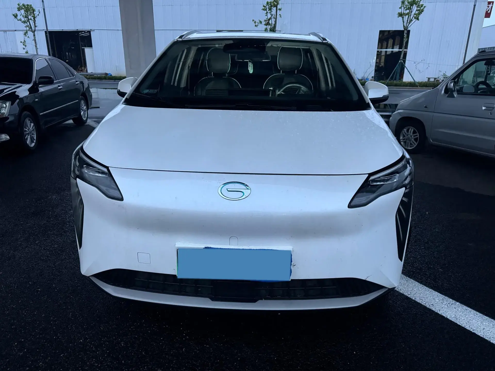 2023 AION Y thumbnail 2