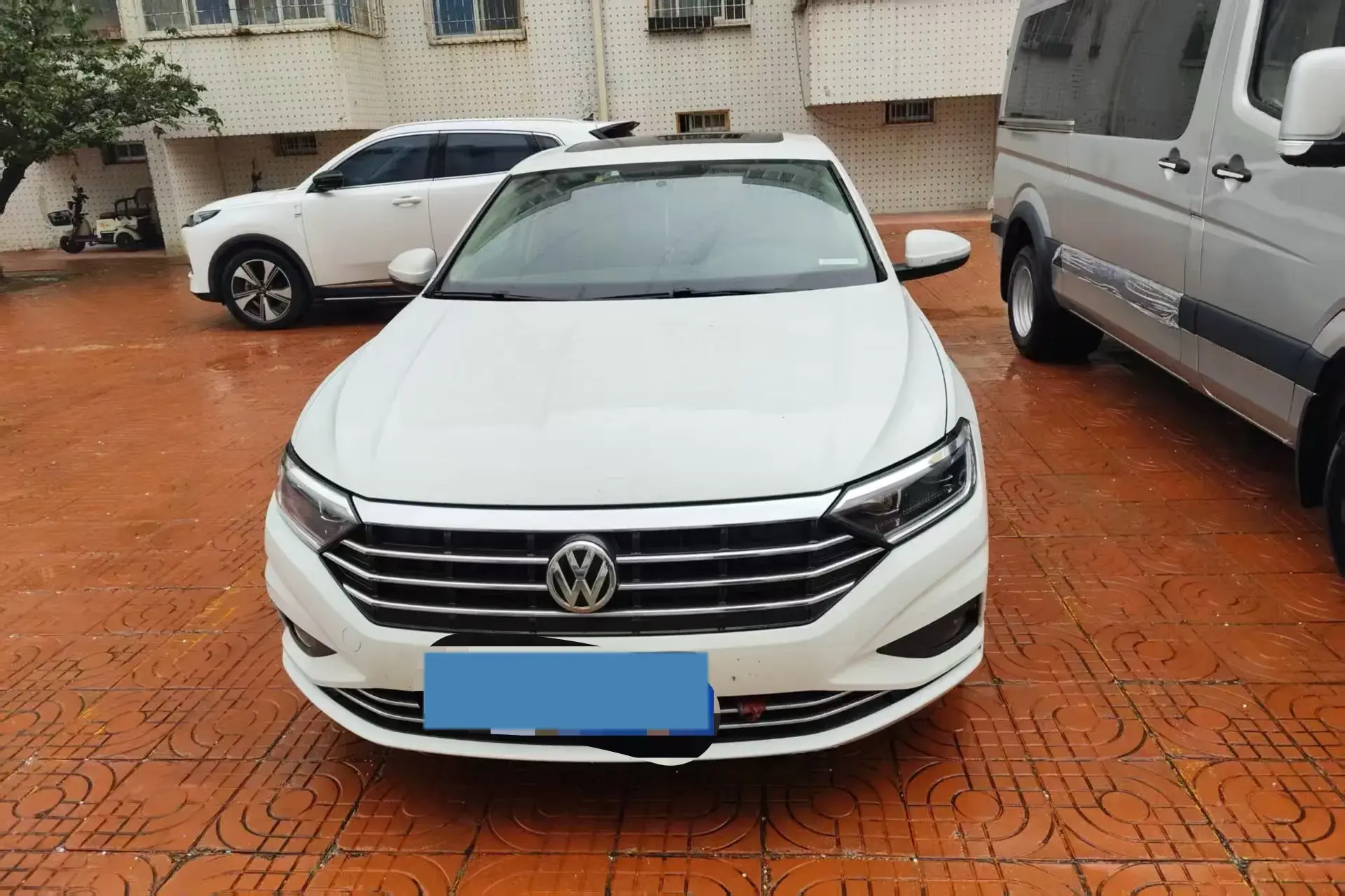 2019 VOLKSWAGEN SAGITAR thumbnail 2