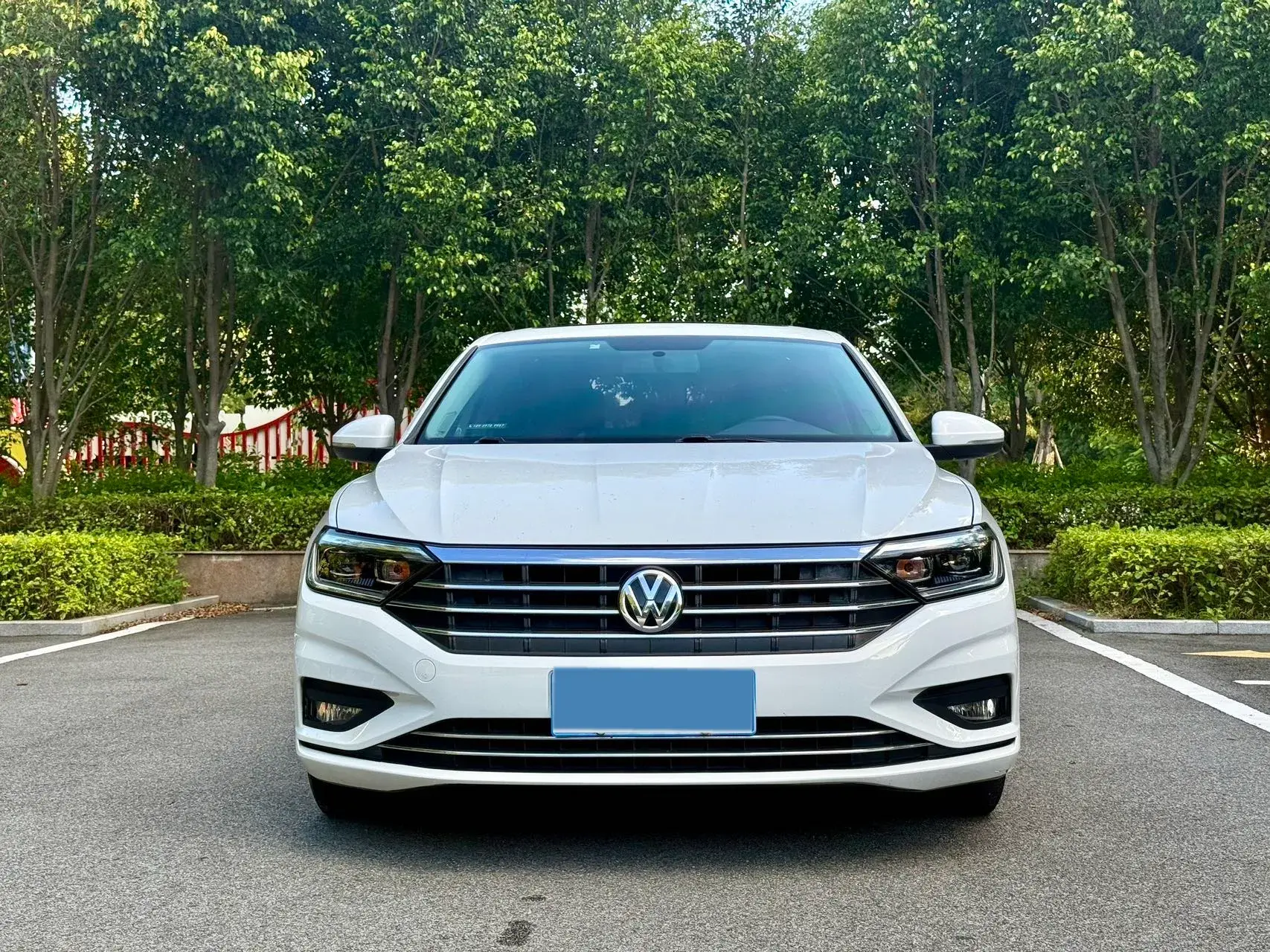 2019 VOLKSWAGEN SAGITAR thumbnail 2