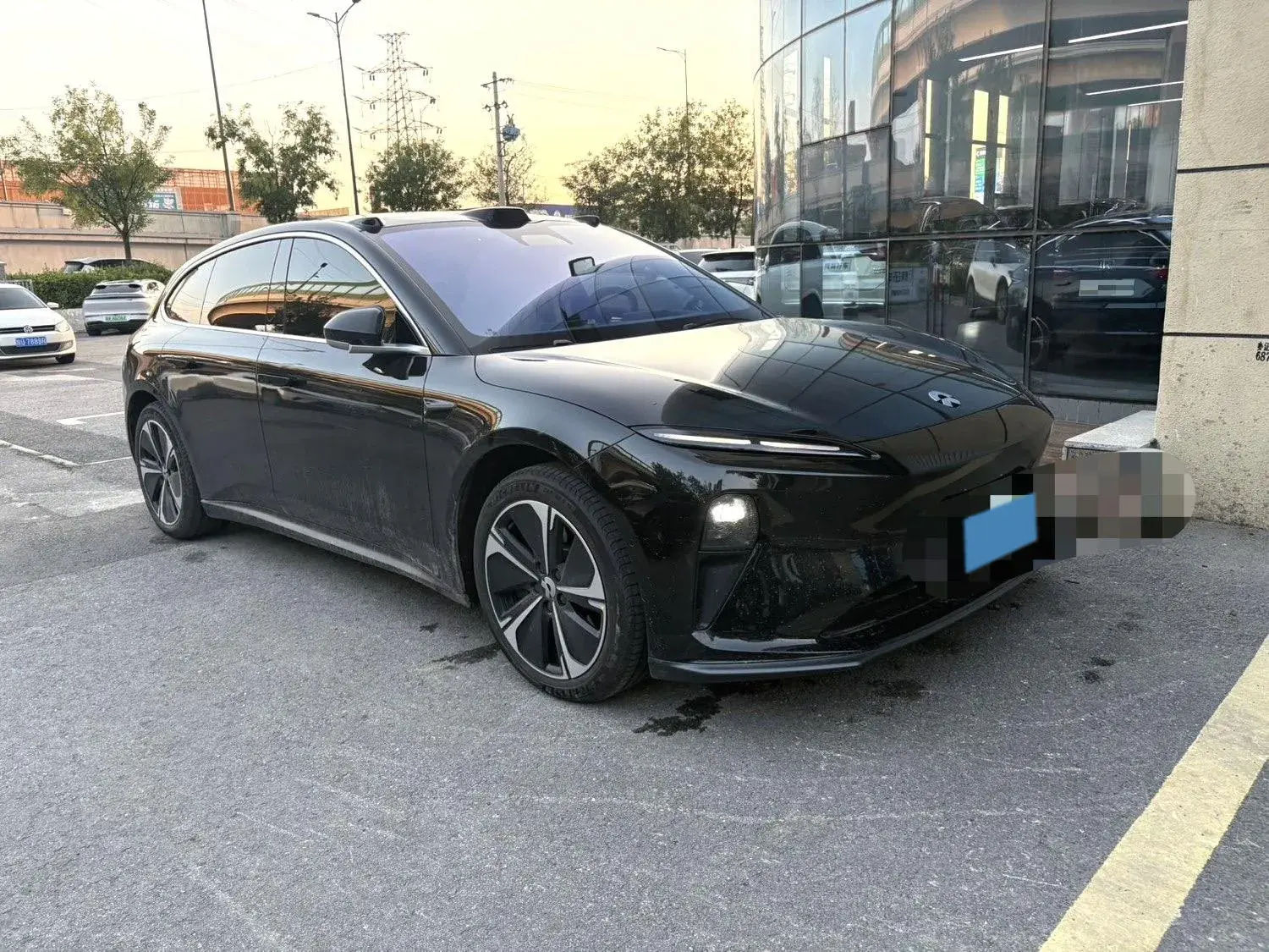 2024 NIO ET5T thumbnail 3