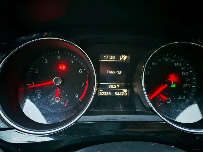 2018 VOLKSWAGEN SAGITAR thumbnail 2