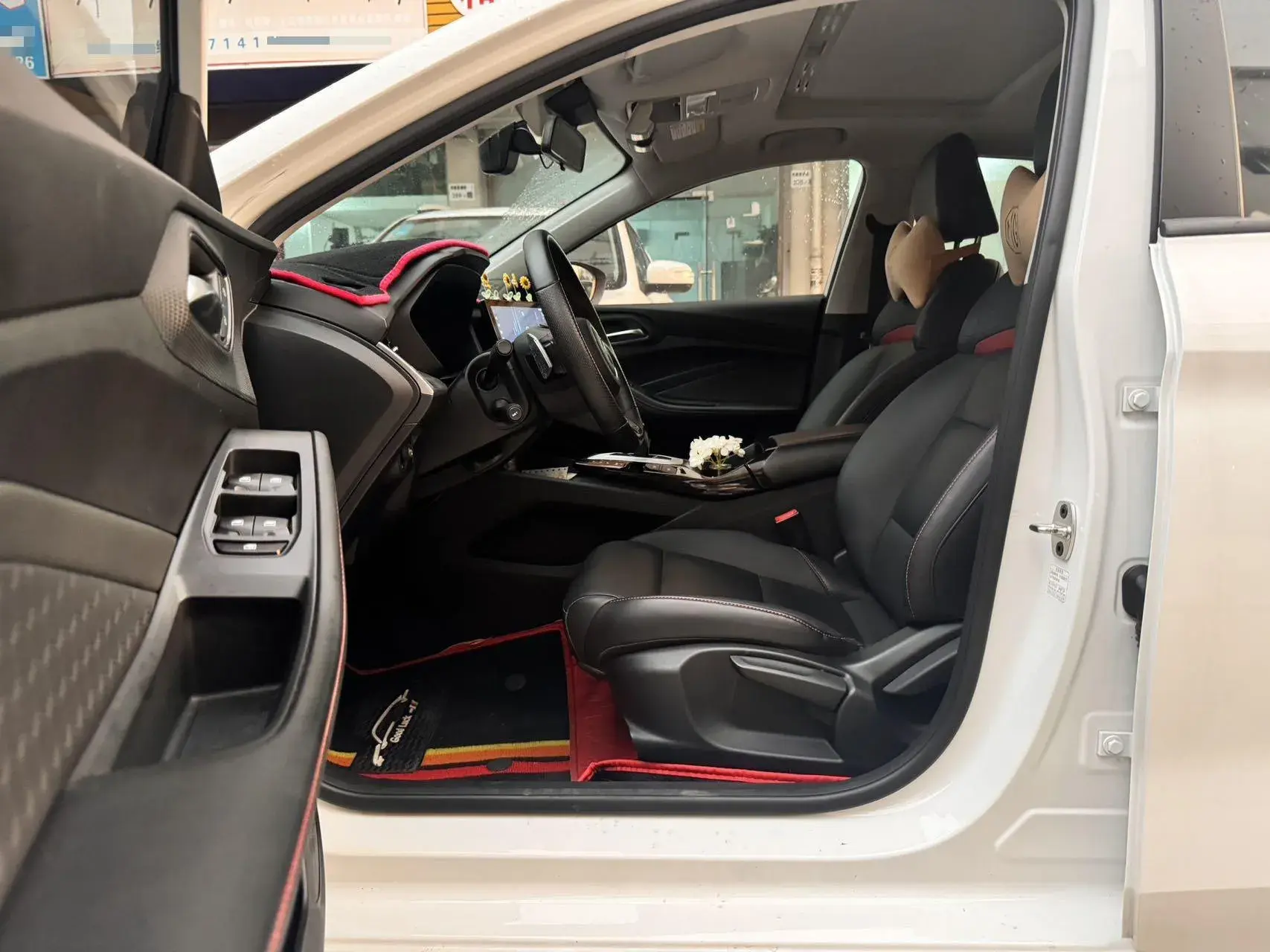 2022 MG 5 thumbnail 4