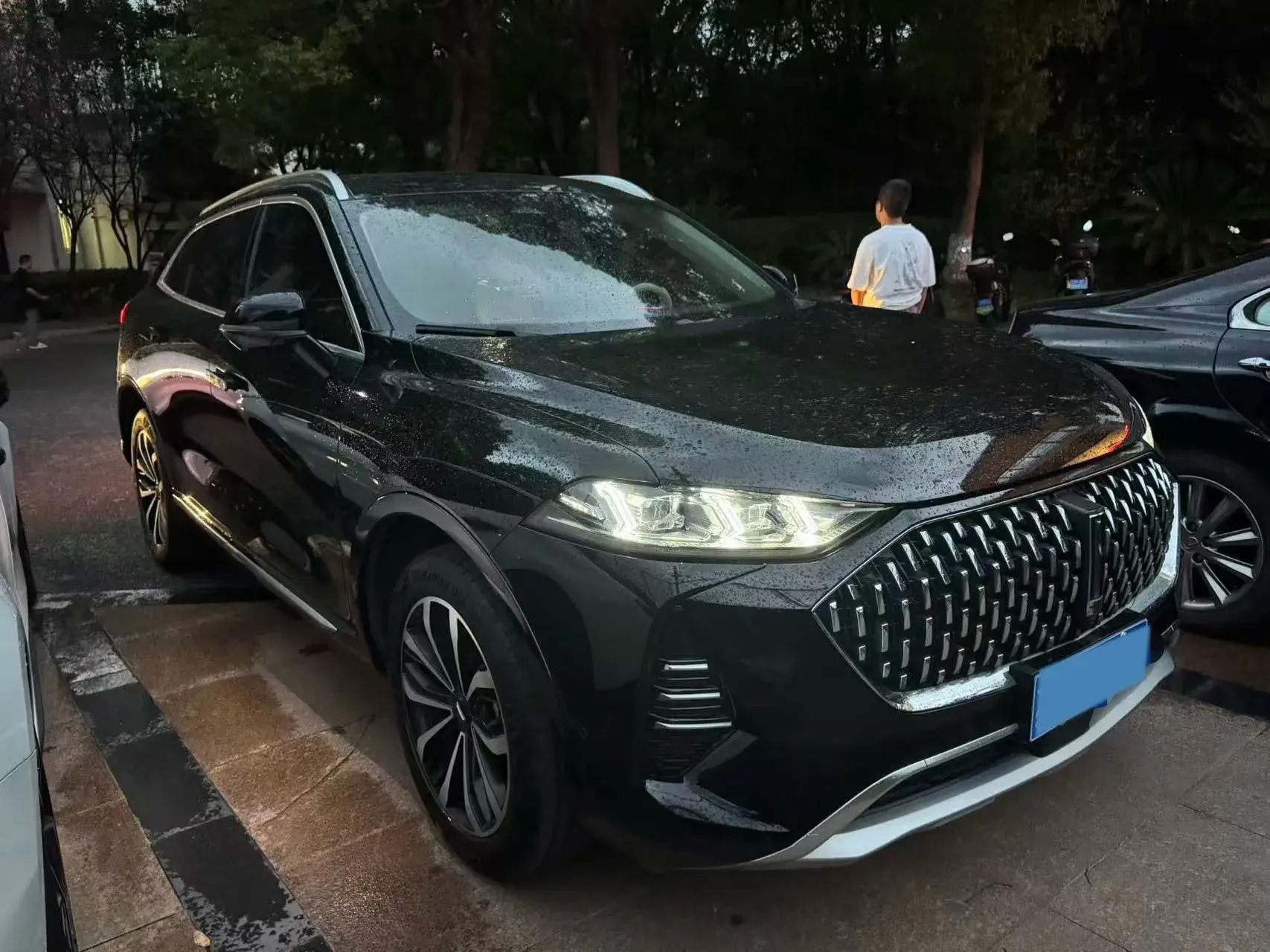 2021 WEY MOCHA thumbnail 3