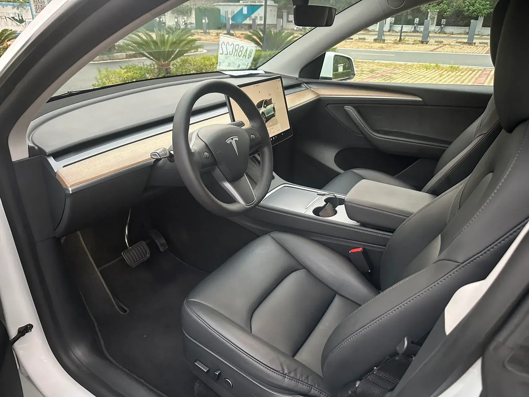 2022 TESLA MODEL thumbnail 4