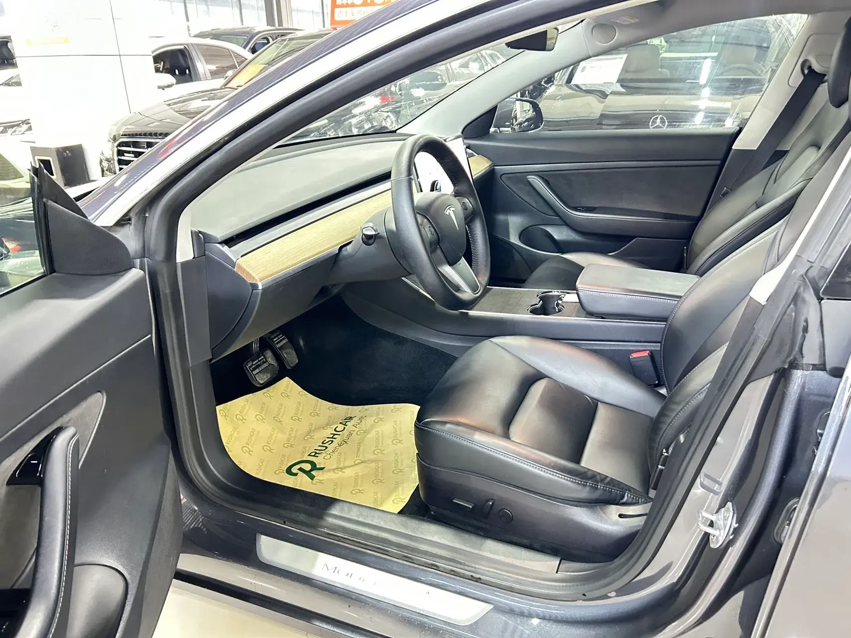 2020 TESLA MODEL thumbnail 4