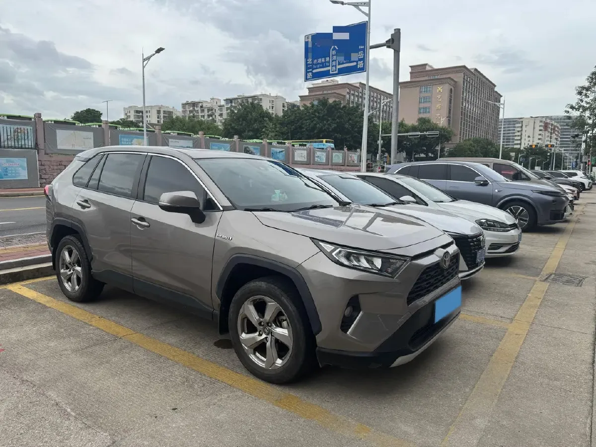 2021 Toyota RAV4 Hybird E+ 2.5L 180HP L4 E-CVT PHEV 15.984KWH,autocango,china used car exporter,china ev exporter,chinese used car exporter,chinese used ev exporter