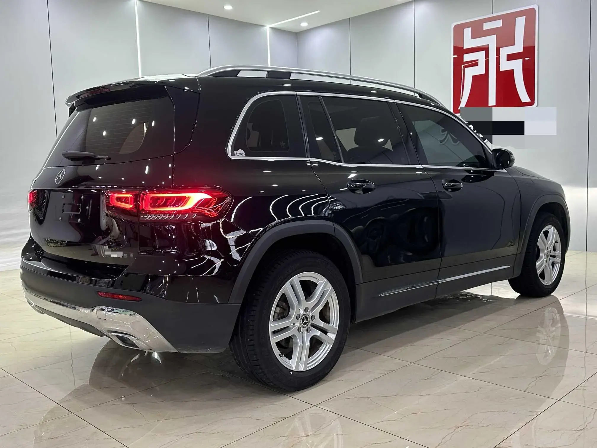 2021 MERCEDES-BENZ GLB thumbnail 3