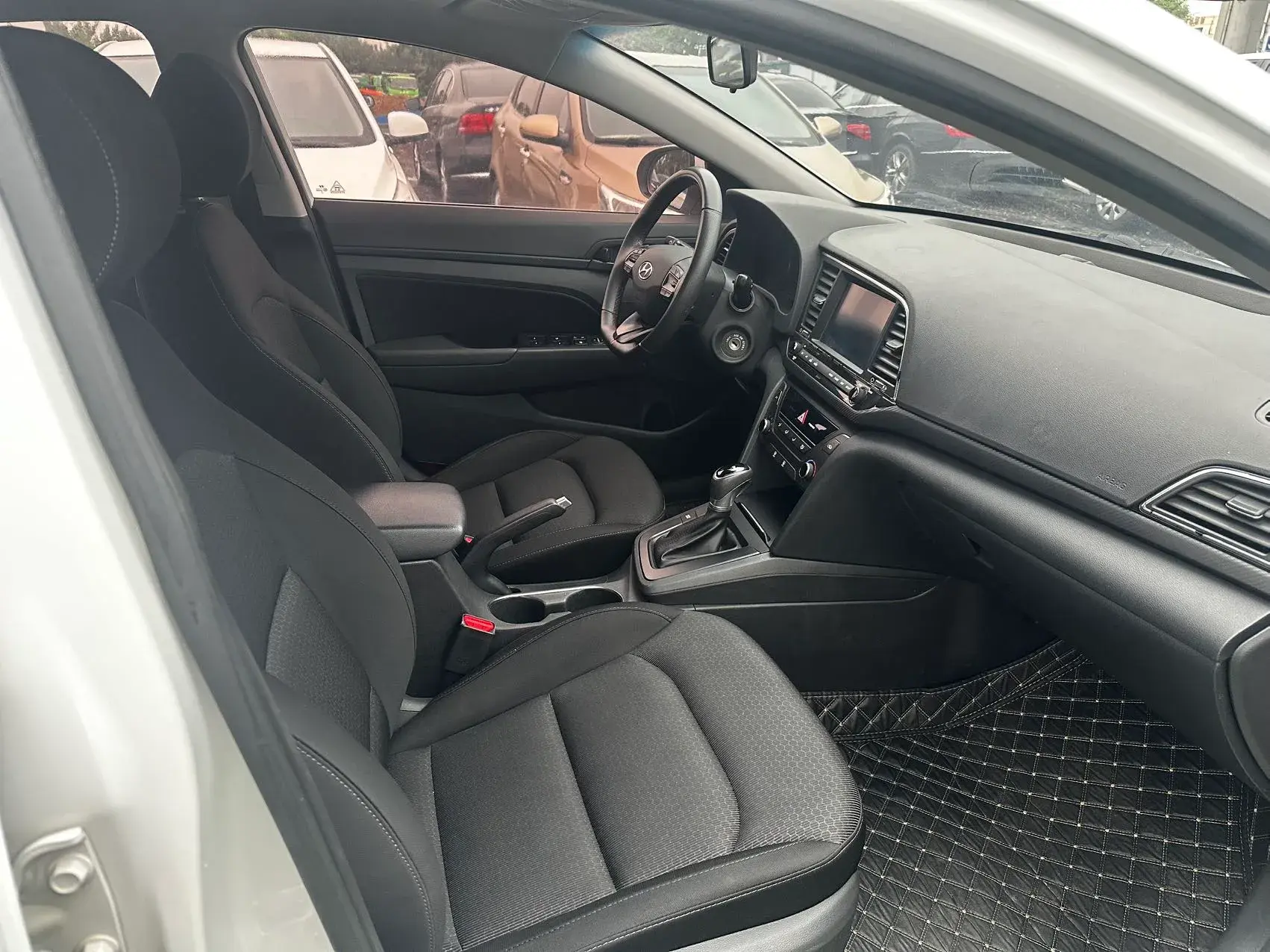 2016 HYUNDAI ELANTRA thumbnail 2