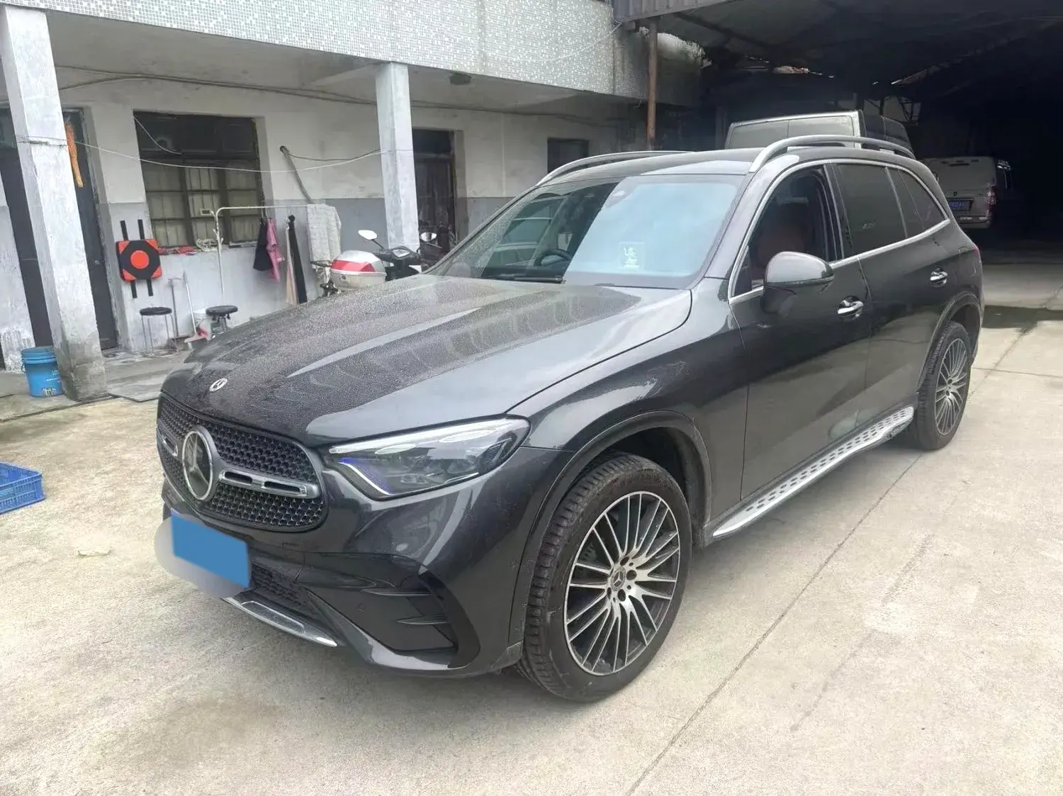 2023 MERCEDES-BENZ GLC view 1