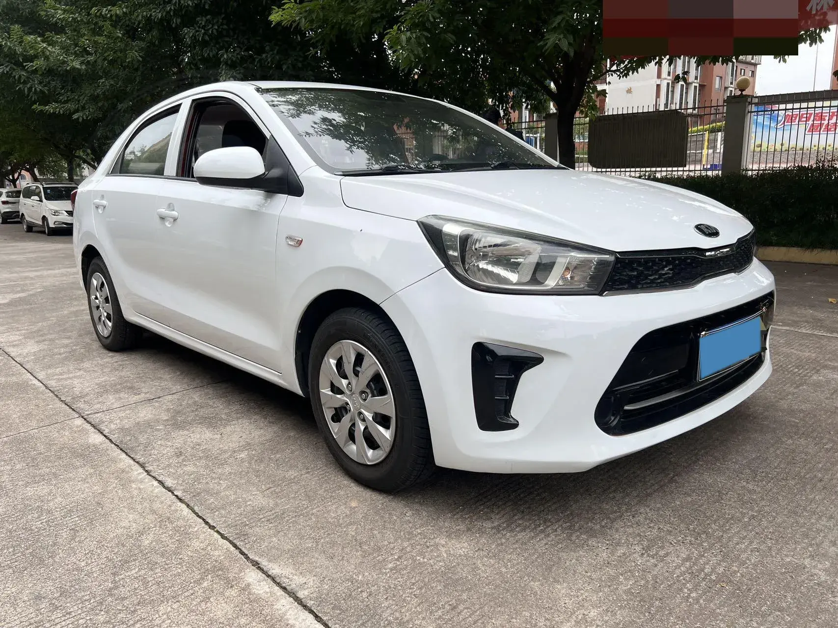 2017 KIA PEGAS thumbnail 3