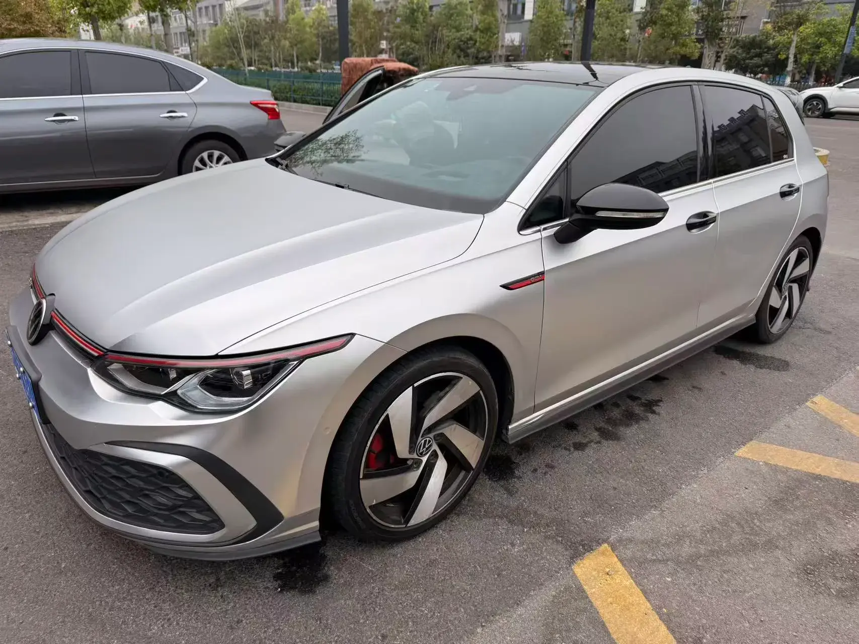 2021 VOLKSWAGEN GOLFGTI view 1