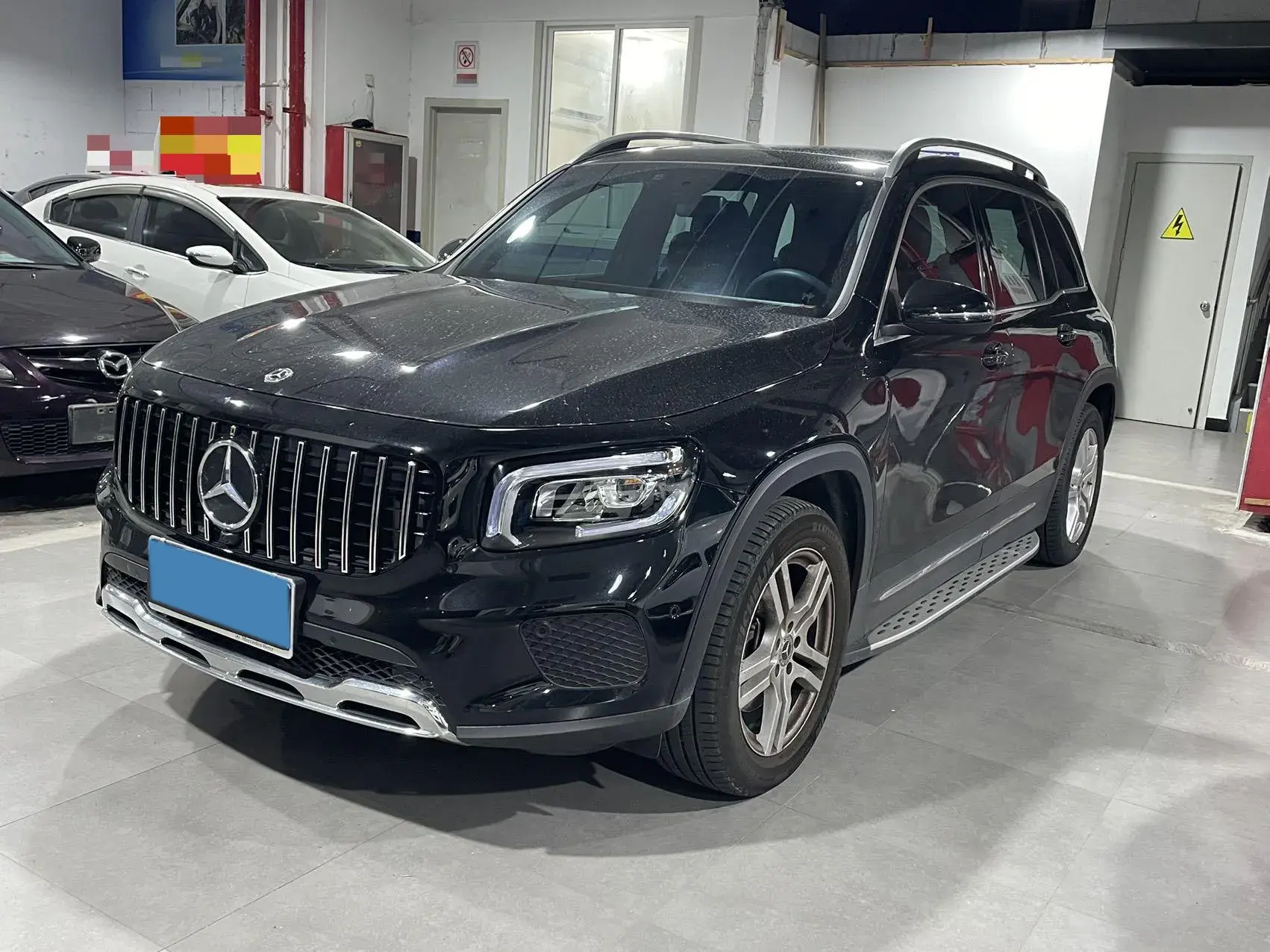 2023 MERCEDES-BENZ GLB view 1