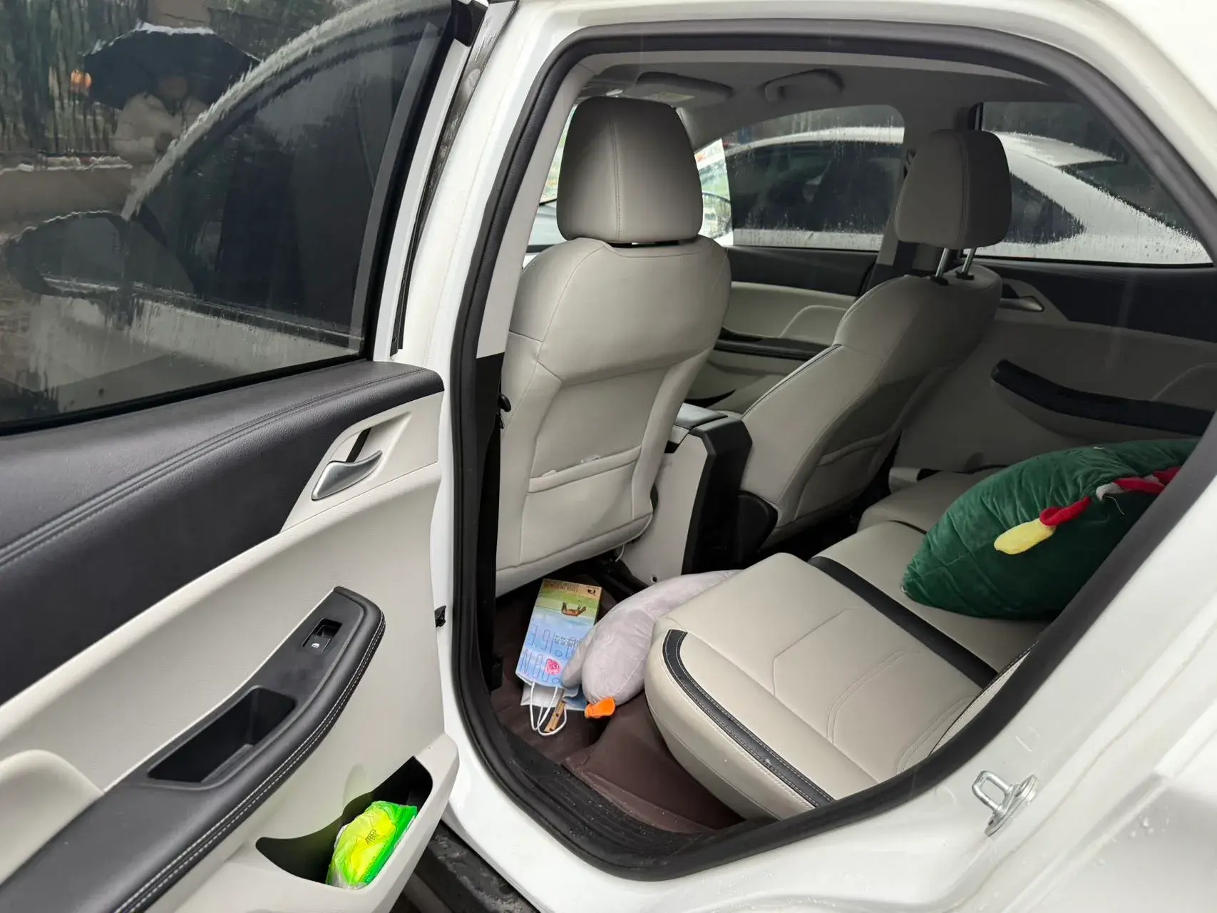 2021 BYD YUAN thumbnail 4