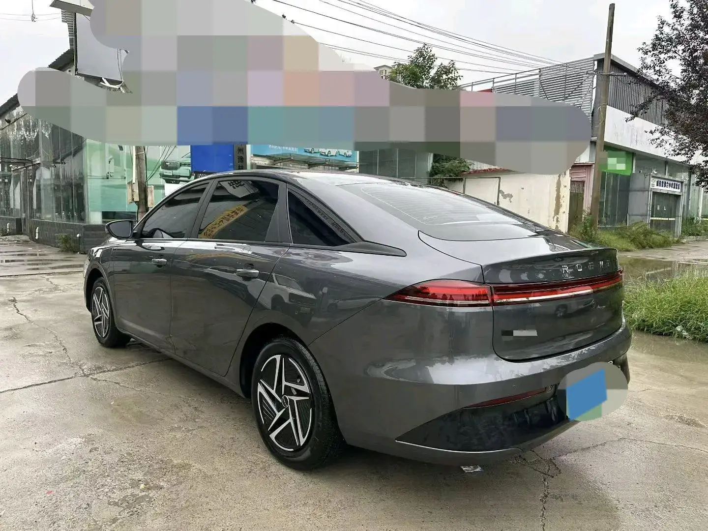2025 ROEWE D6 thumbnail 2