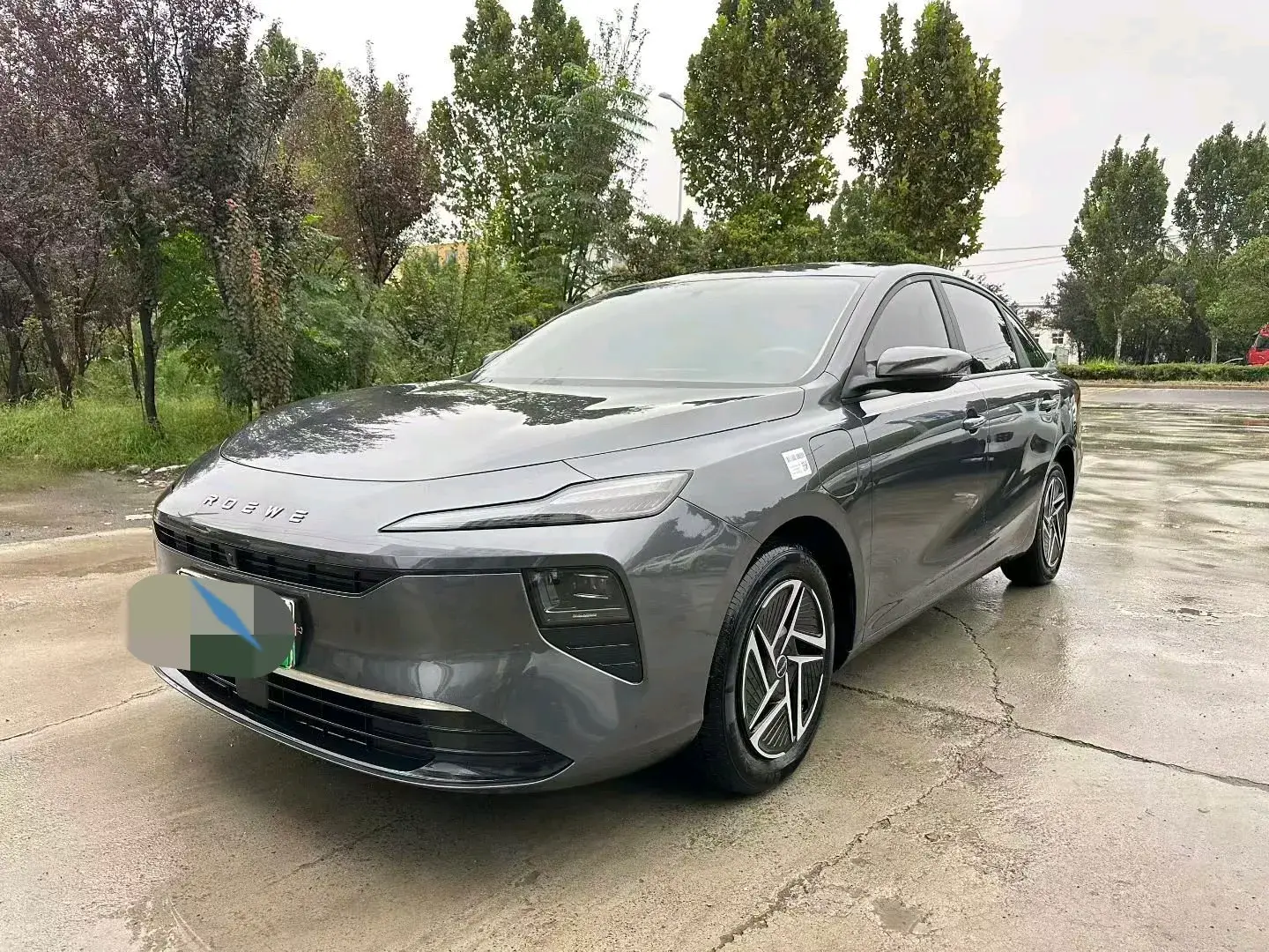 2025 ROEWE D6 view 1