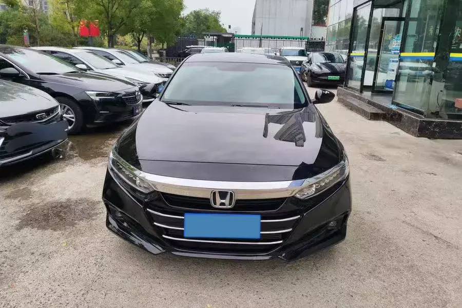 2022 HONDA ACCORD thumbnail 3