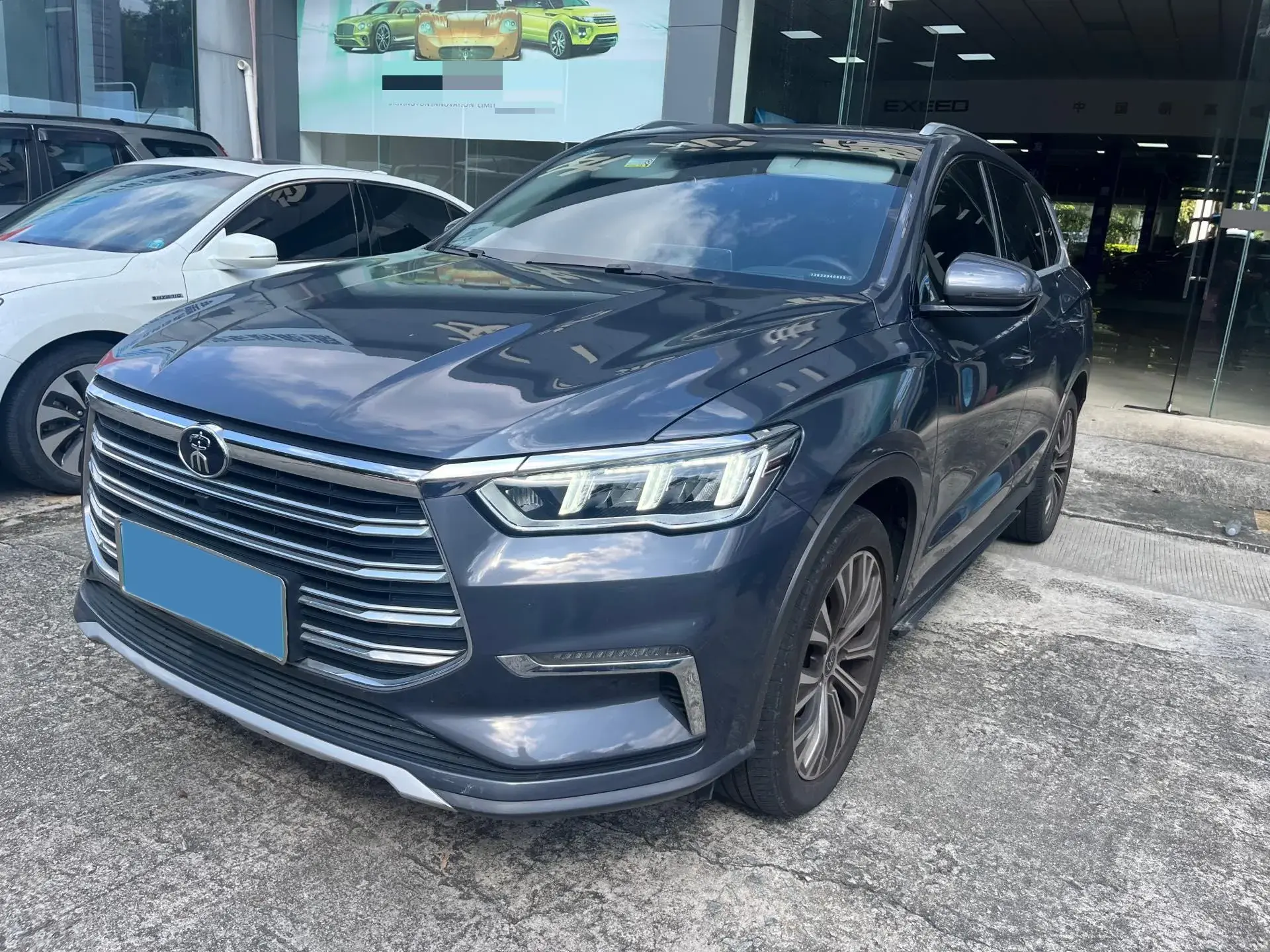 2019 BYD SONG view 1