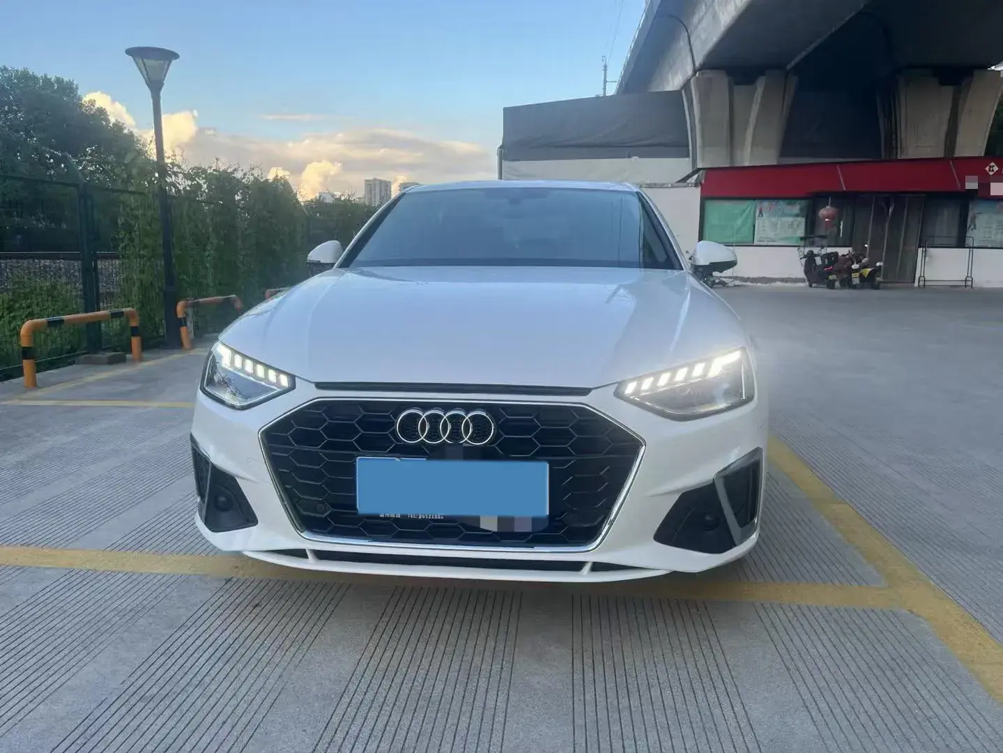2020 AUDI A4L thumbnail 2