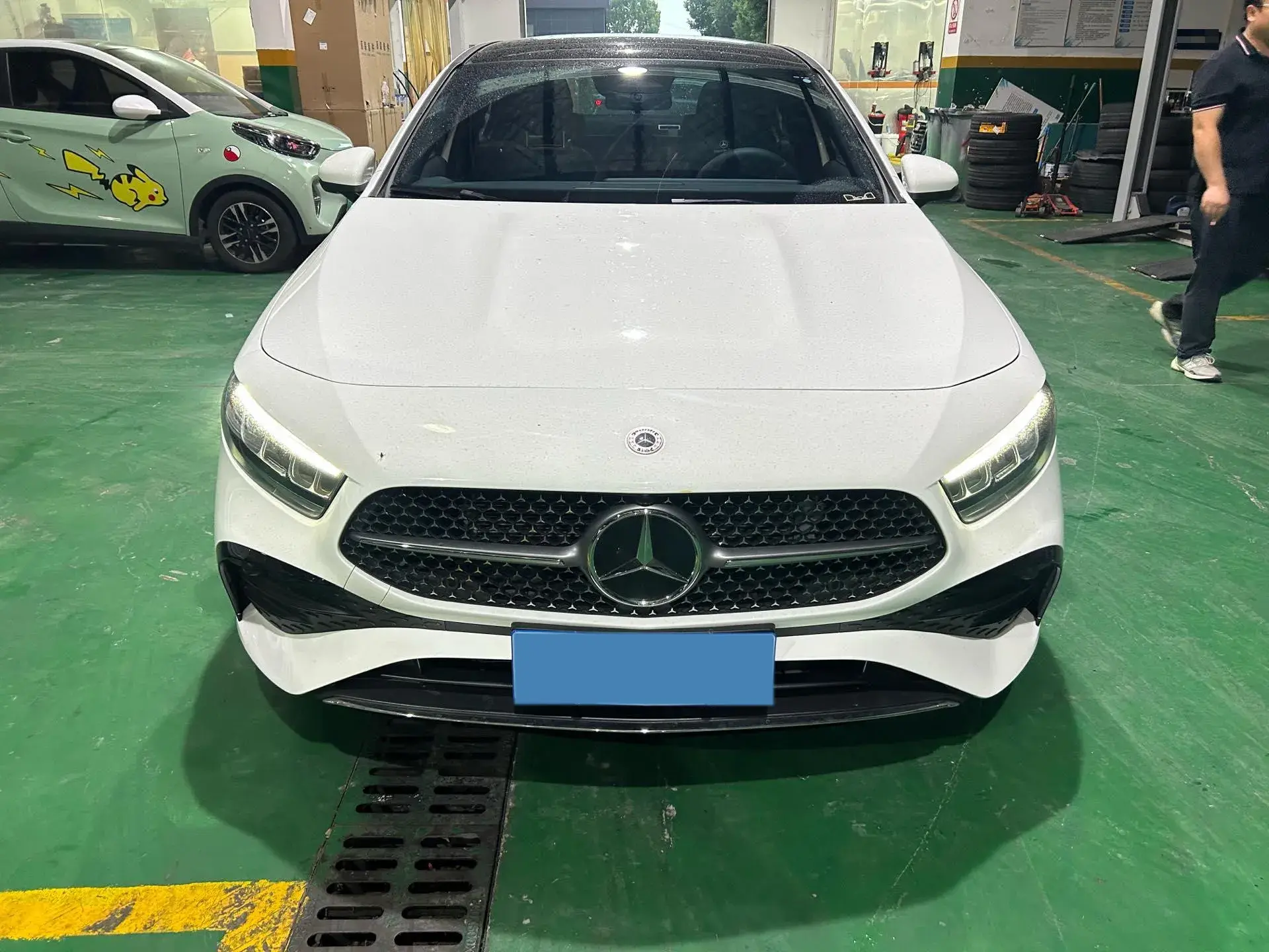 2024 MERCEDES-BENZ A thumbnail 2