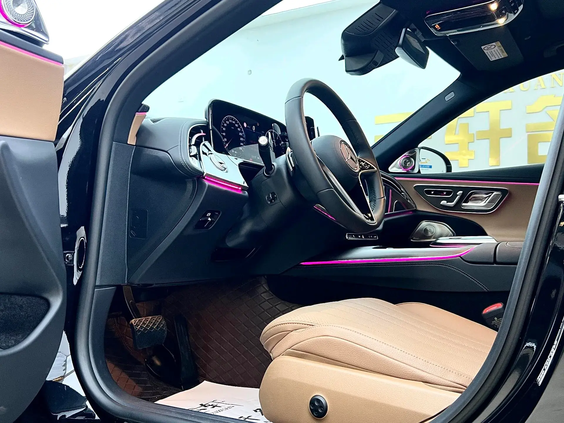 2024 MERCEDES-BENZ E thumbnail 4