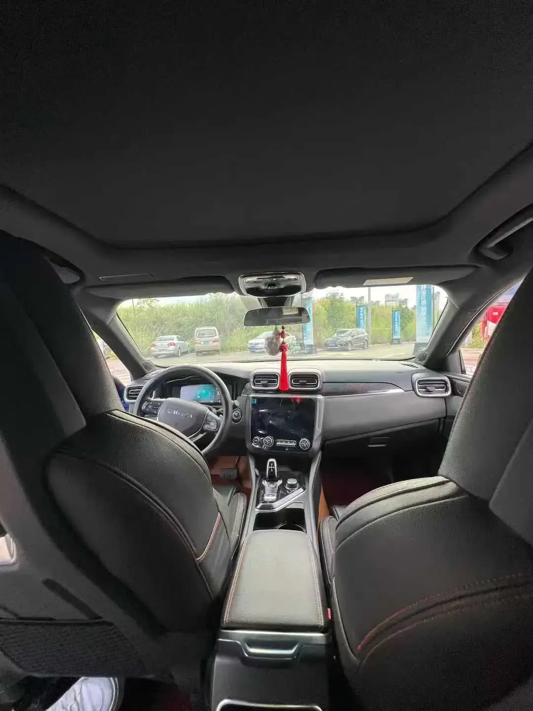 2018 LYNK&CO 03 thumbnail 4